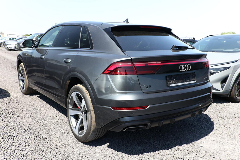 Audi Q8 S line 2xS AssistenzP+ 22Z Laser Pano B&O PrivG... — photo 4