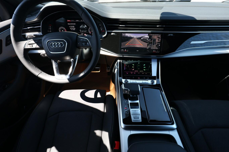 Audi Q8 S line 2xS AssistenzP+ 22Z Laser Pano B&O PrivG... — photo 8