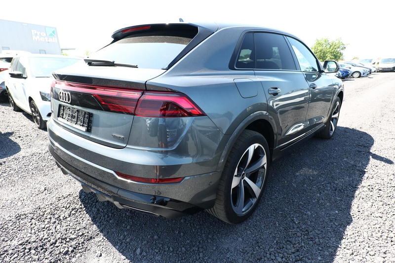 Audi Q8 S line 2xS AssistenzP+ 22Z Laser Pano B&O PrivG... — photo 3
