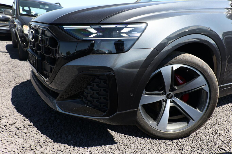 Audi Q8 S line 2xS AssistenzP+ 22Z Laser Pano B&O PrivG... — photo 5