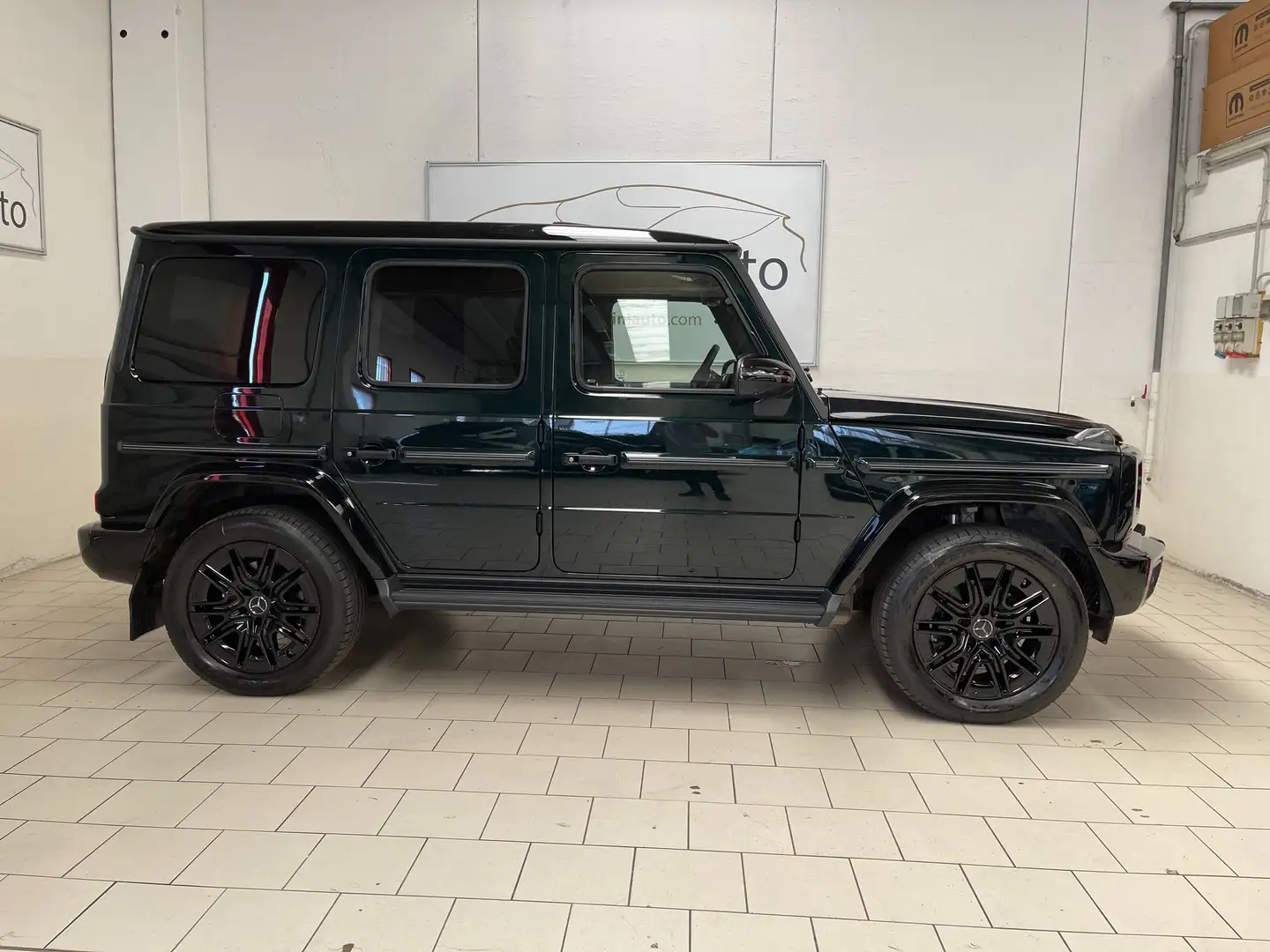 Mercedes-Benz G 450 d 367cv AMG Line MANUFAKTUR c.auto-LEGGI SOTTO Schwarz - 2