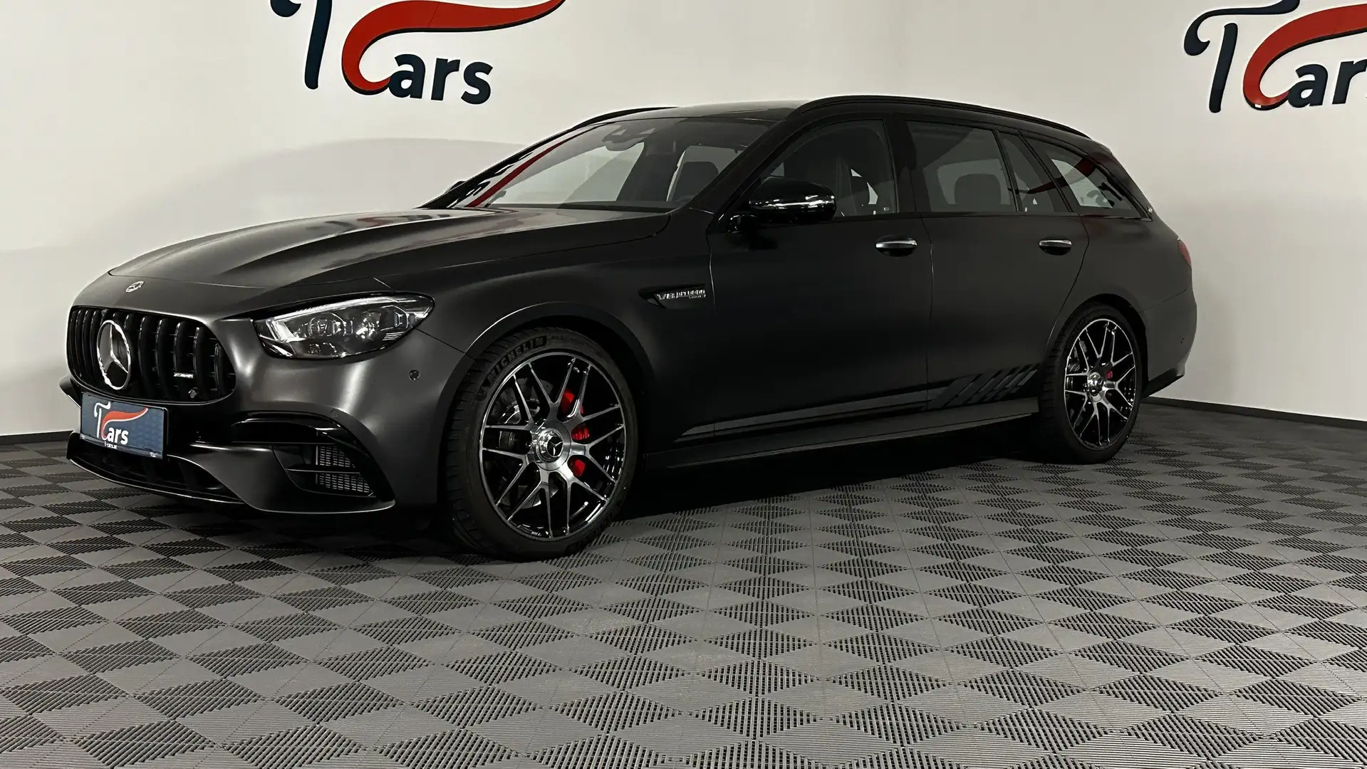 Mercedes-Benz E 63 AMG S AMG 4Matic+ Final Edition 20' Carbon 360° Szary - 2