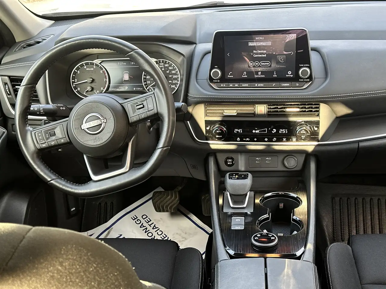 Nissan Rogue снимка Nissan Rogue