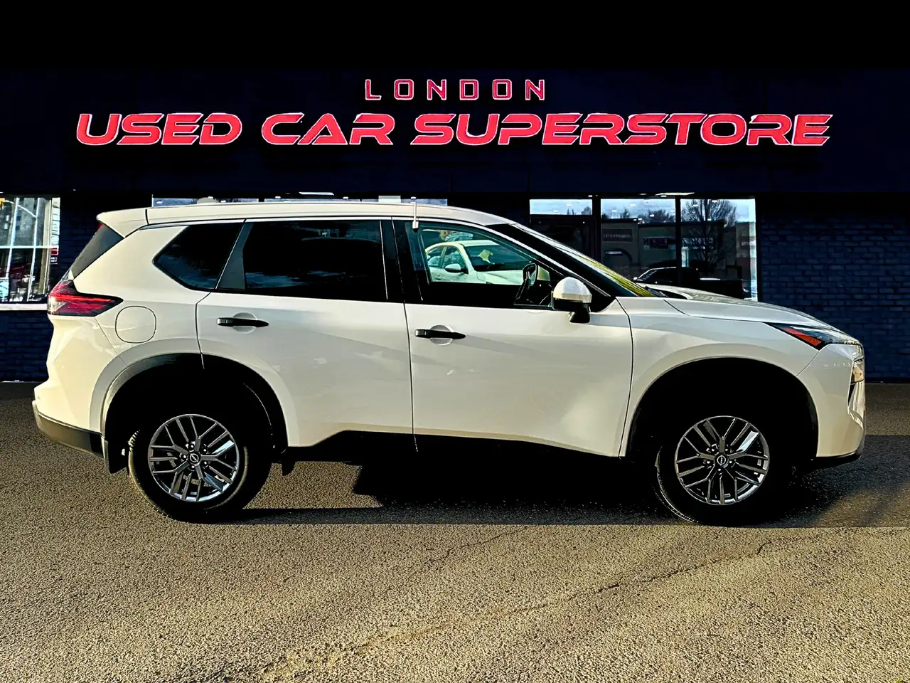 Nissan Rogue снимка Nissan Rogue
