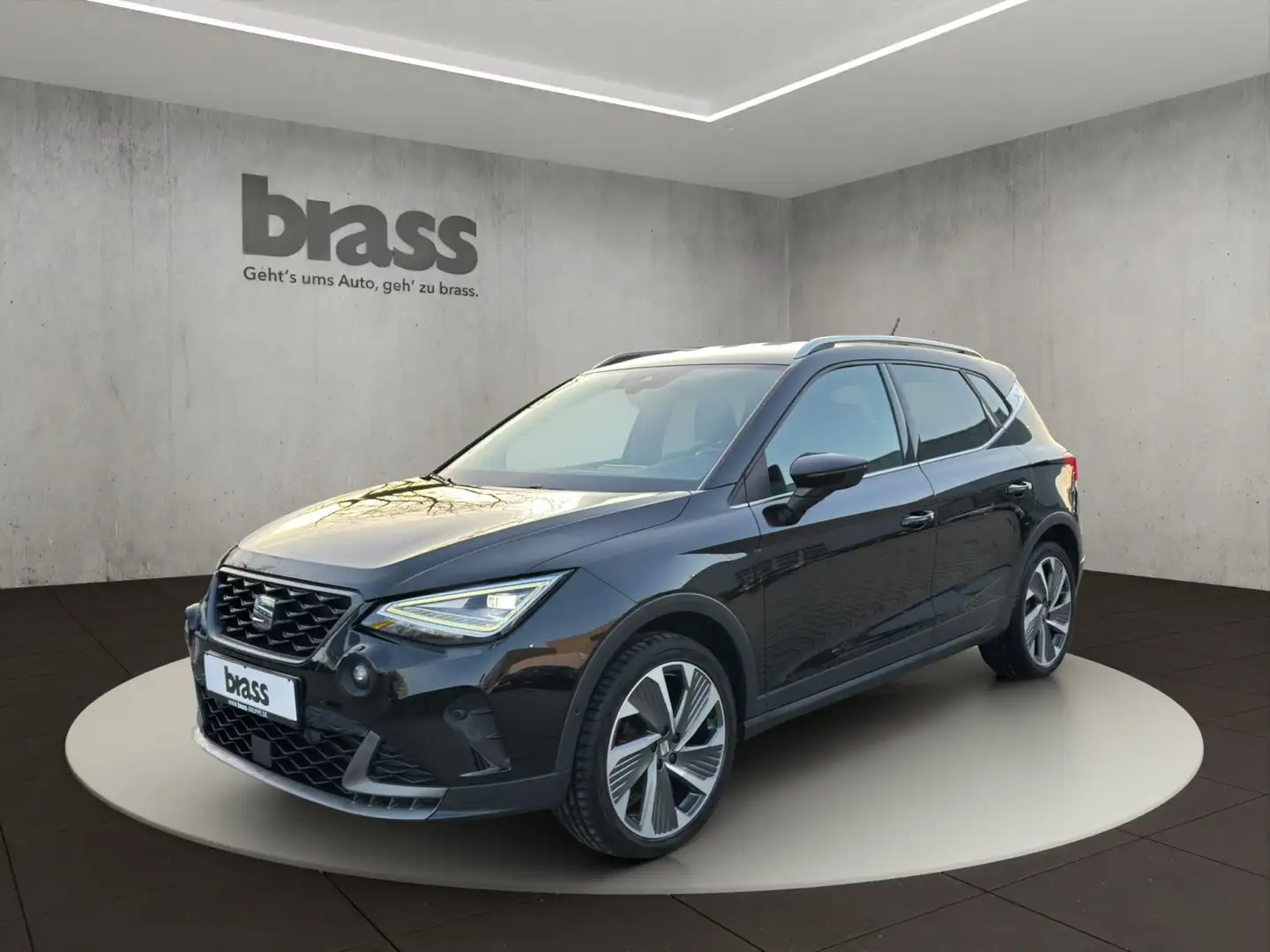 SEAT Arona 1.5 TSI FR OPF Schwarz - 1