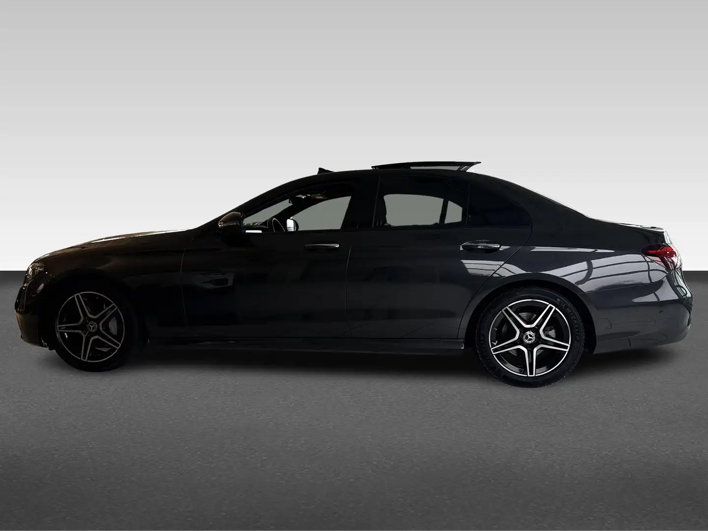 Mercedes-Benz E 200 E200 197pk 9G-TRONIC Automaat AMG Line Burmester Gris - 2