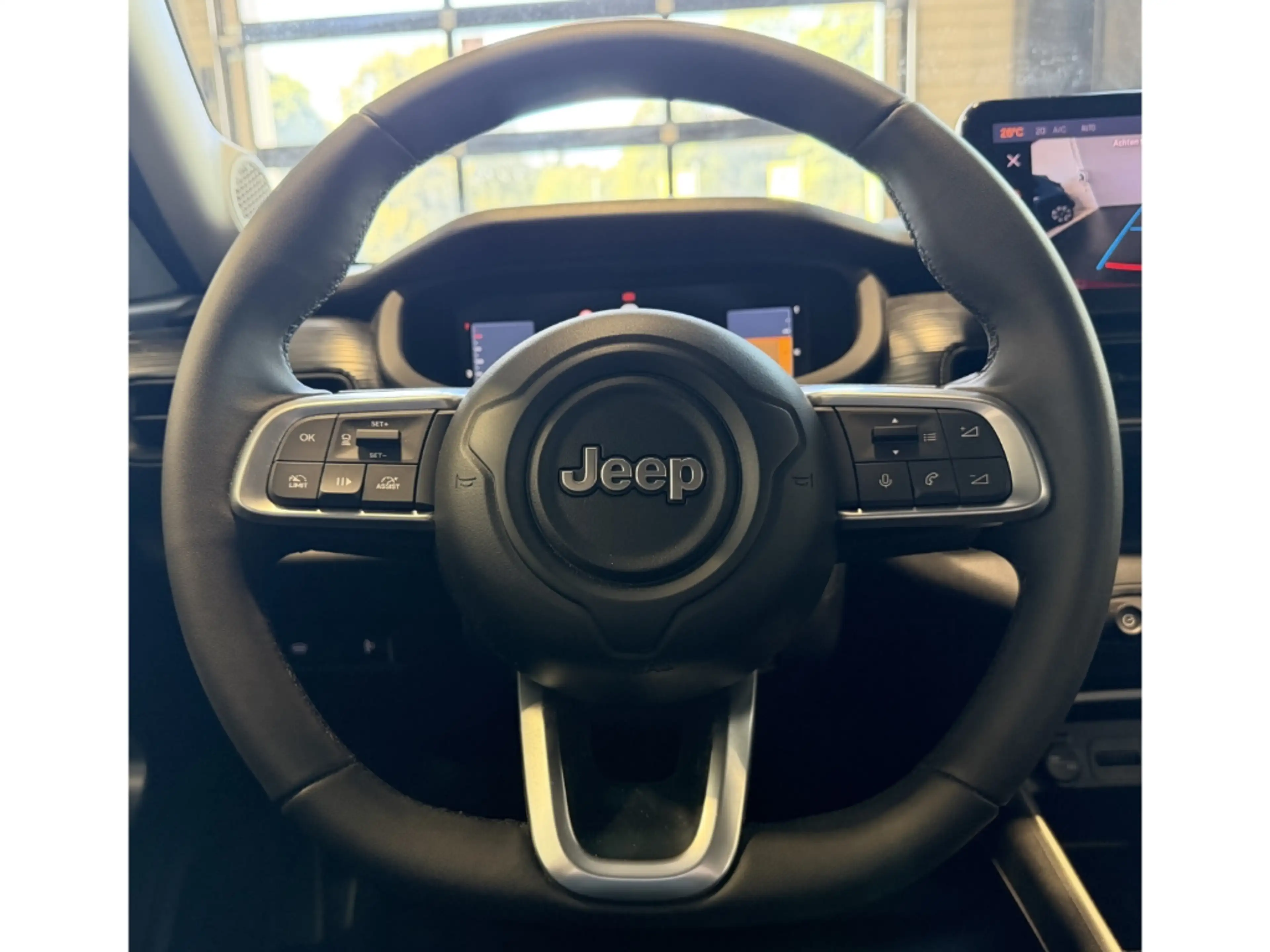 Jeep Avenger Altitude *Tempomat *Apple Car Play — photo 15