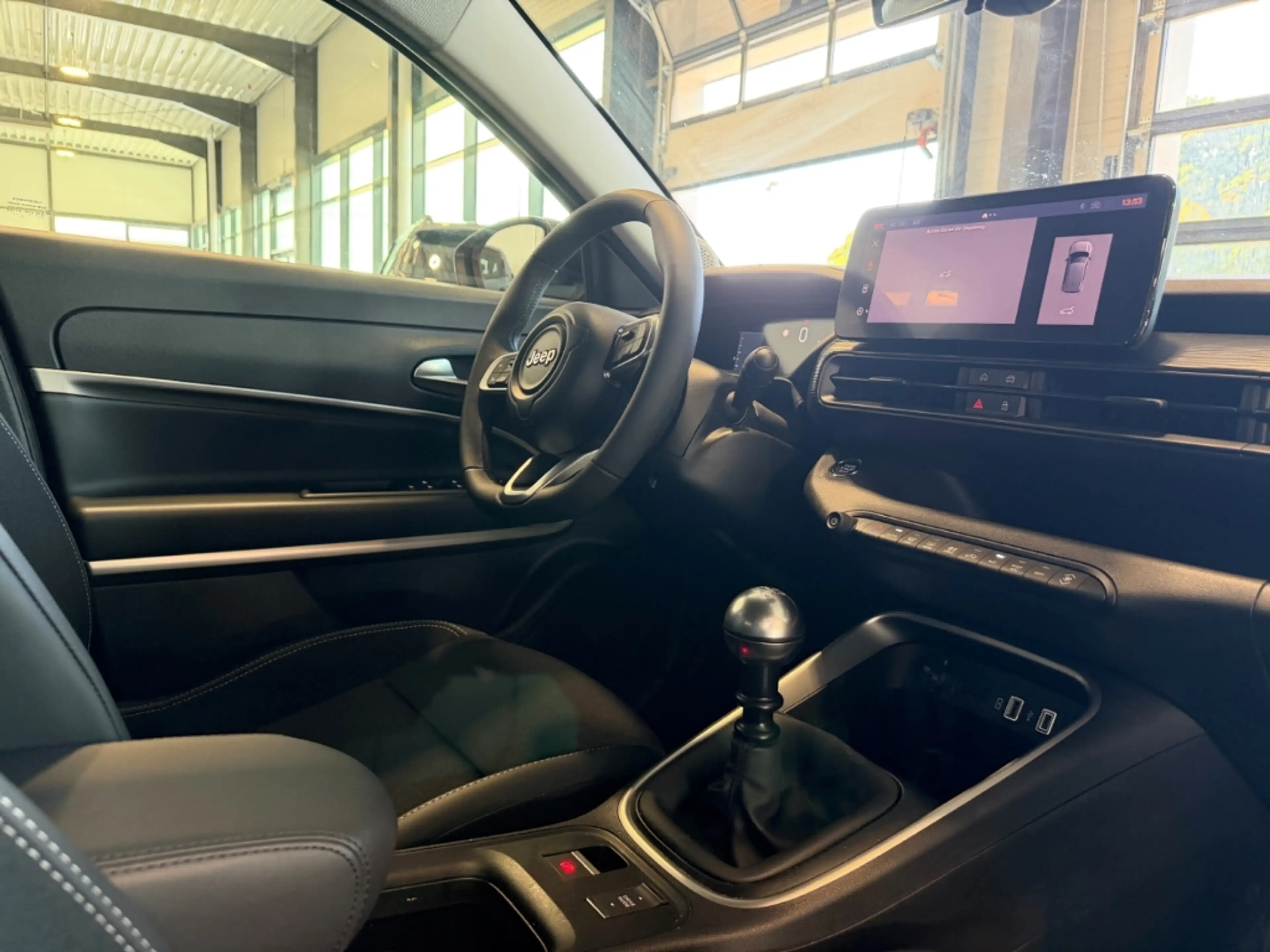 Jeep Avenger Altitude *Tempomat *Apple Car Play — photo 12