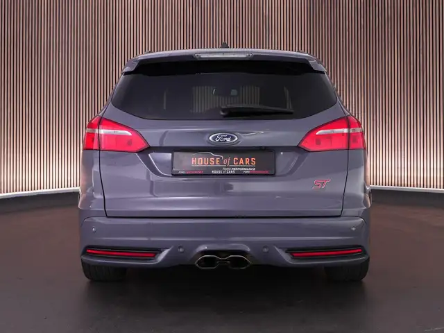 Ford Focus view 7