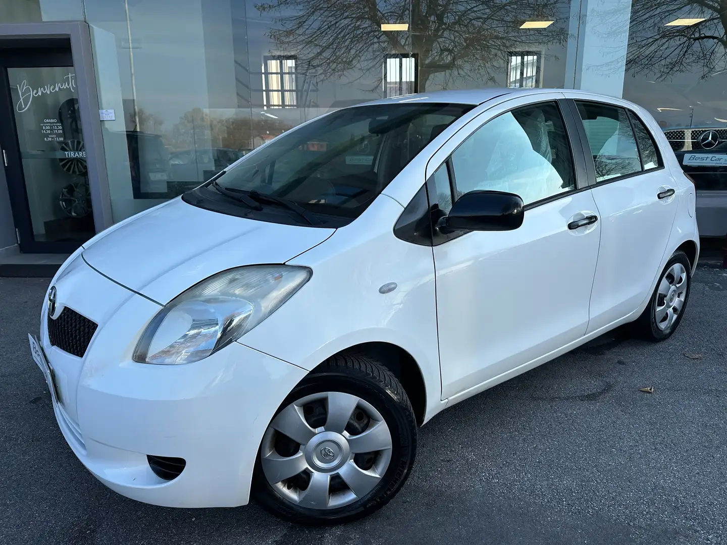 Toyota Yaris Yaris 5p 1.0 Expo s/clima Blanc - 1