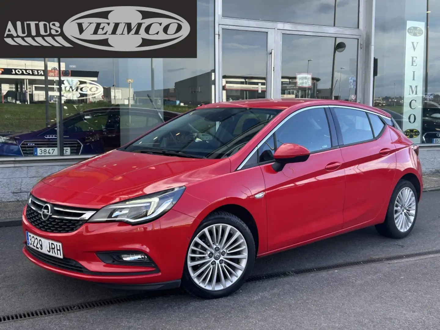 Opel Astra 1.4T S/S Excellence 150 Aut. Rot - 1