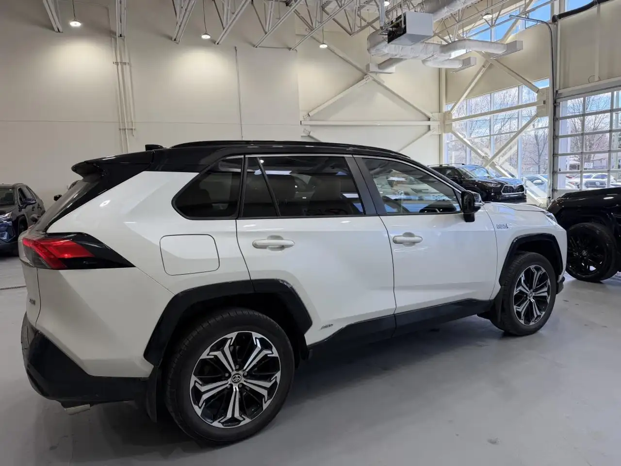 Toyota RAV 4 Prime снимка Toyota RAV 4 Prime