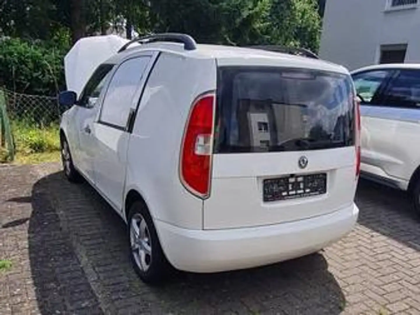 Skoda Praktik Praktik 1.4 TDI Weiß - 2