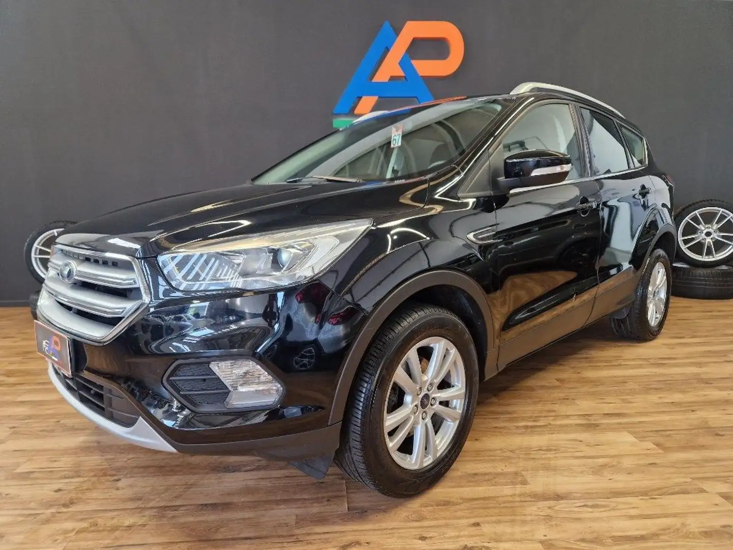 Ford Kuga 1.5 TDCI 120 CV S&S 2WD Business Nero - 1