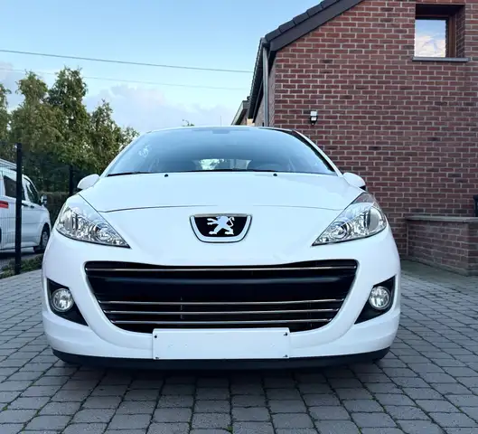 Peugeot 207 view 2