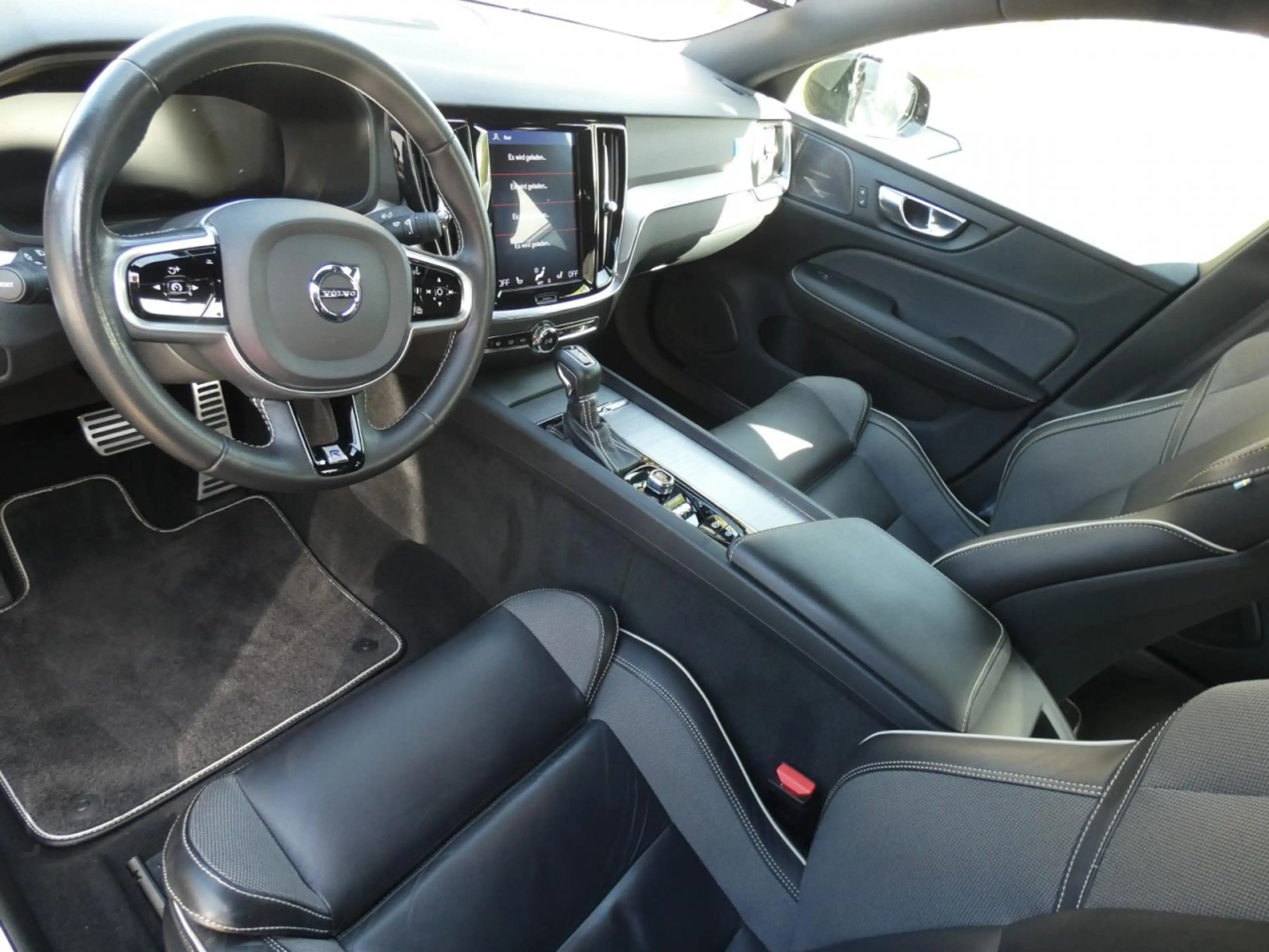 Volvo S60 T4 R Design (EURO 6d-TEMP) Klima Navi Leder — photo 5