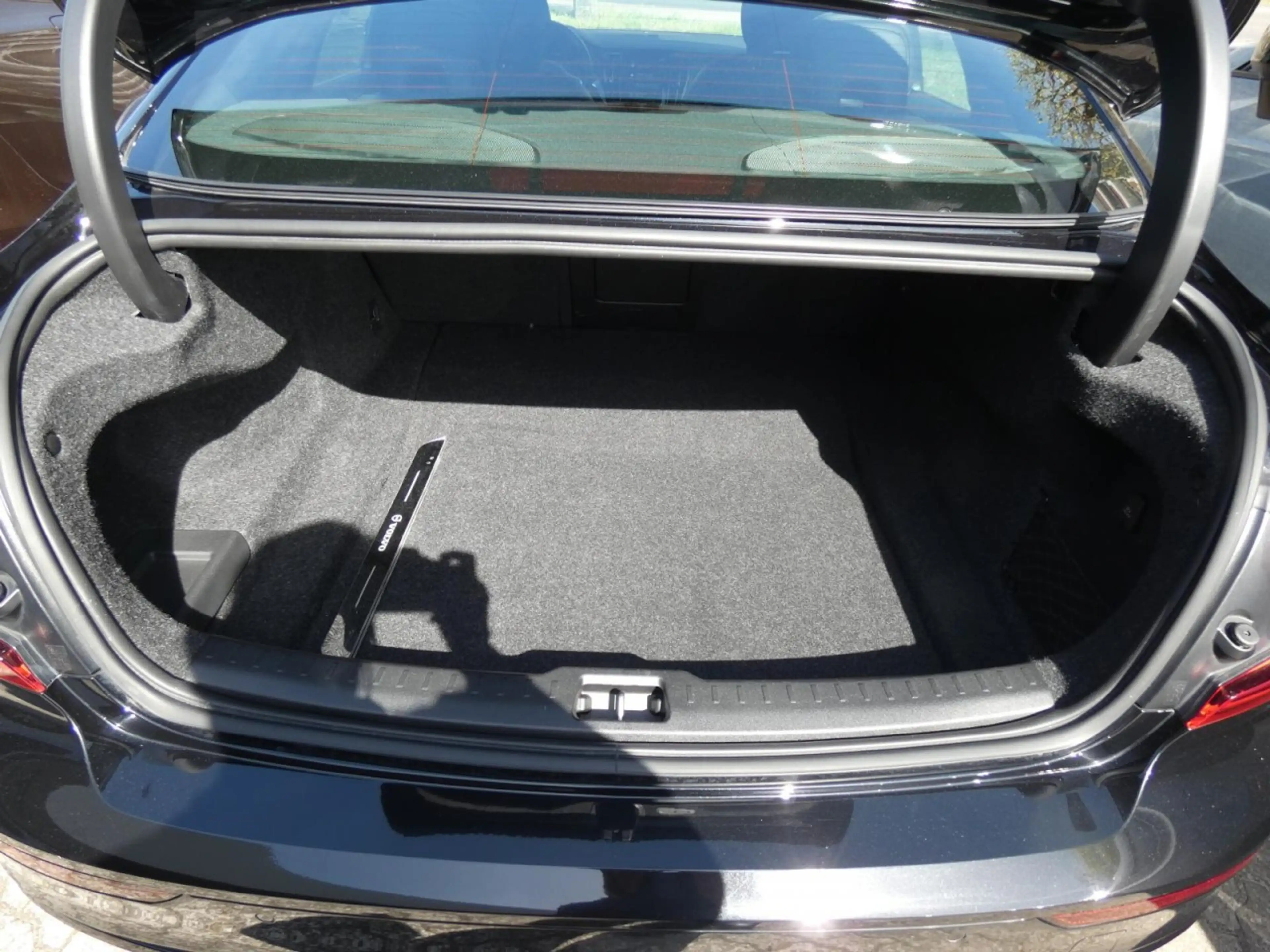 Volvo S60 T4 R Design (EURO 6d-TEMP) Klima Navi Leder — photo 10