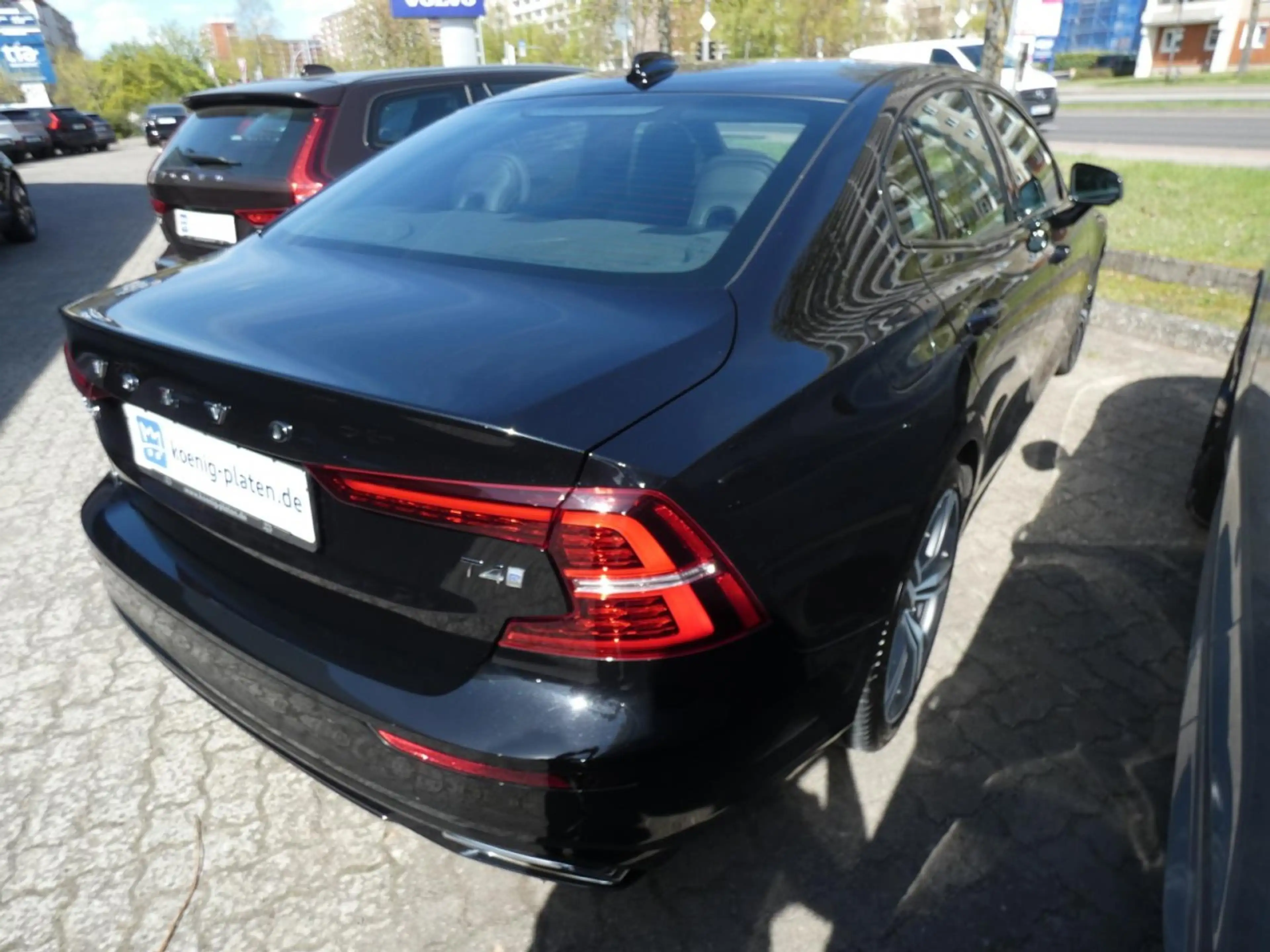 Volvo S60 T4 R Design (EURO 6d-TEMP) Klima Navi Leder — photo 4