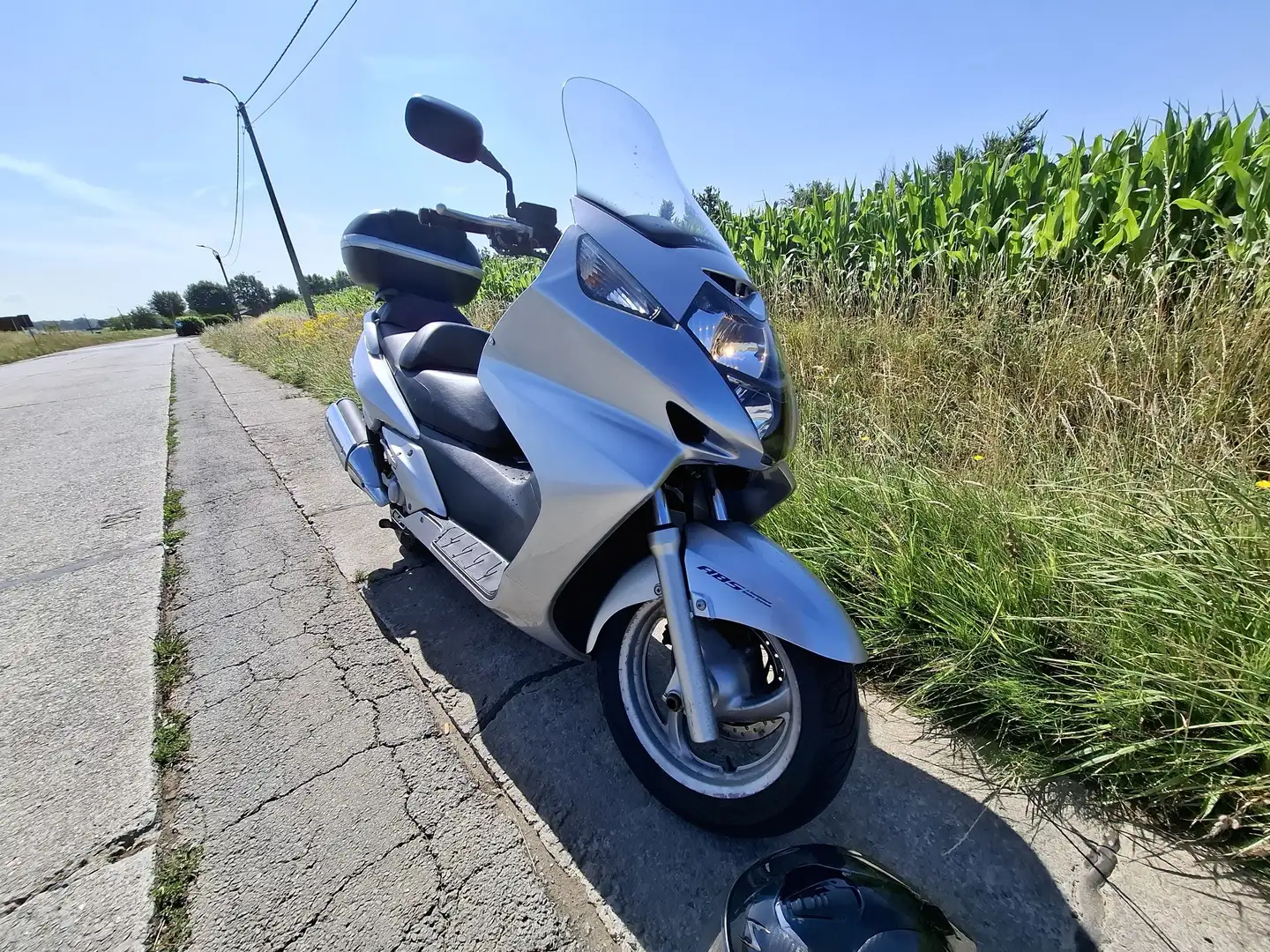 Honda Silver Wing moto scooter Grau - 2