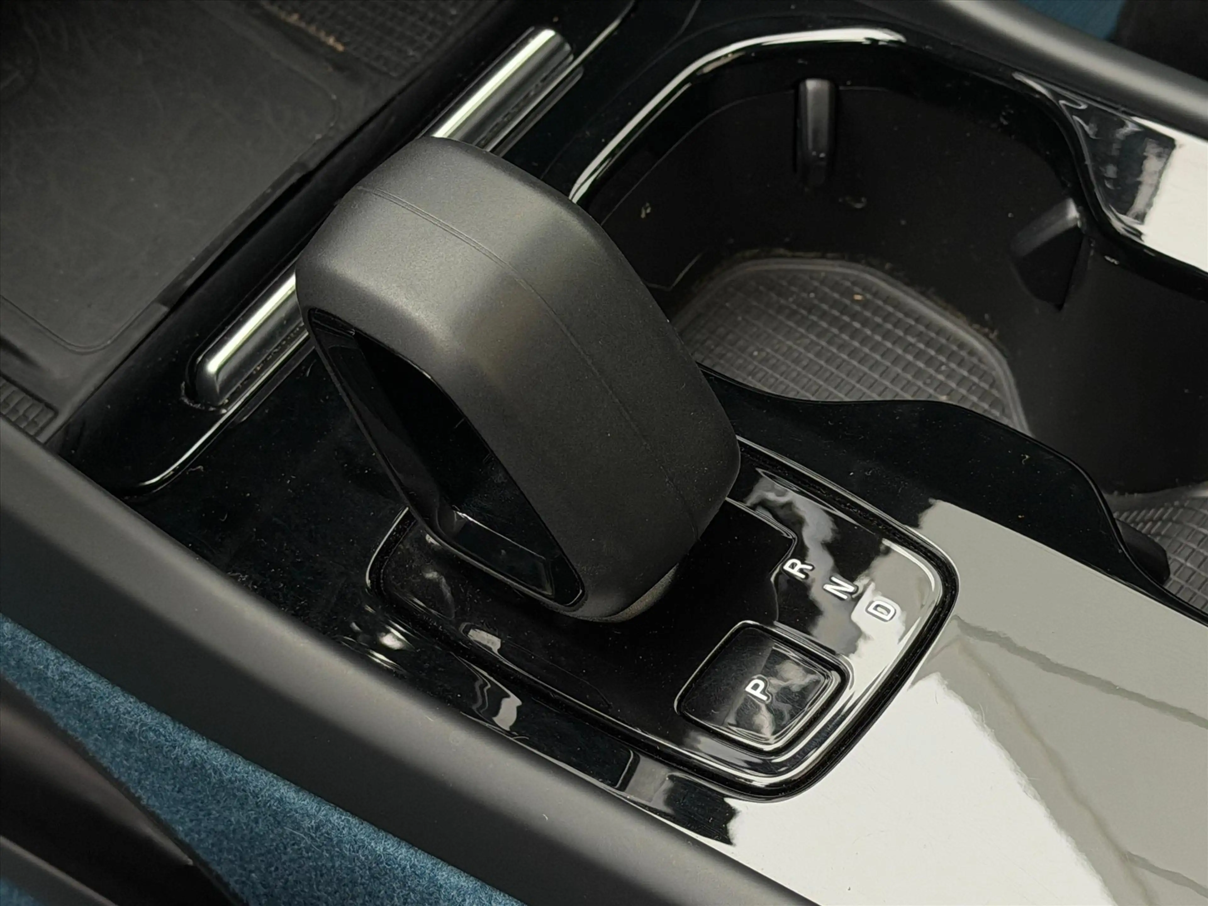 Volvo C40 Recharge Twin Pure electric 408pk Intro Edition | — photo 14