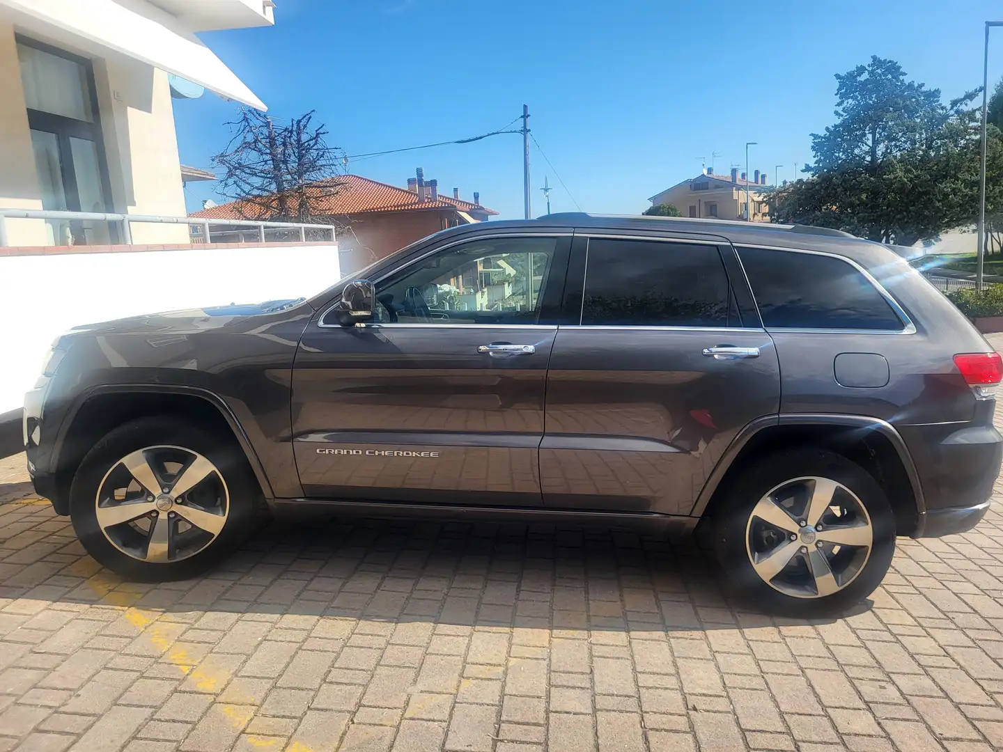 Jeep Grand Cherokee Grand Cherokee 3.0 crd V6 Overland 250cv auto Gri - 1