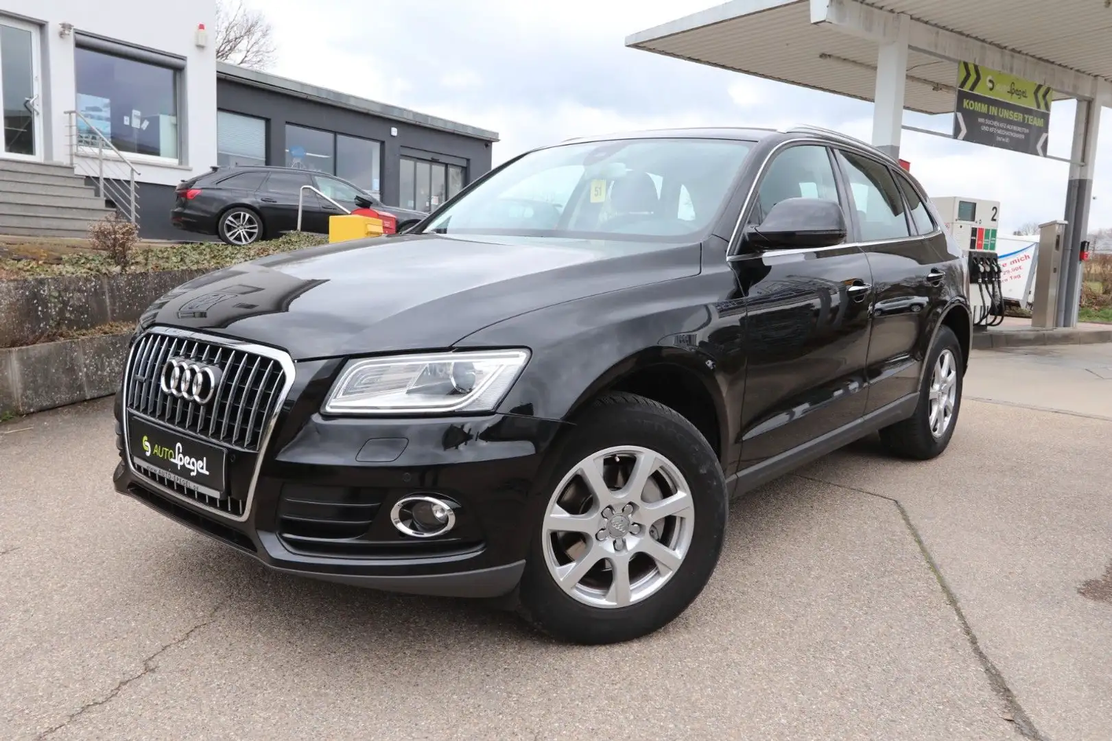 Audi Q5 2.0 TFSI quattro BI-Xenon Navi PDC ACC MFL BT Zwart - 1