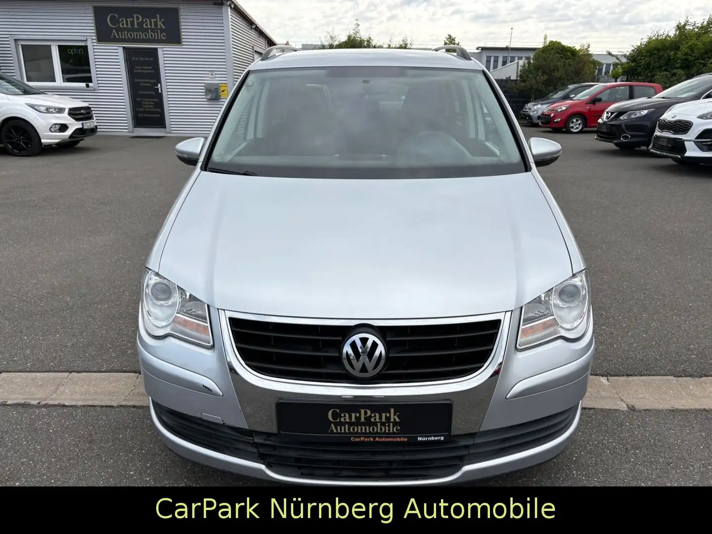 Volkswagen Touran Trendline Klima Sitzheizung Plateado - 2