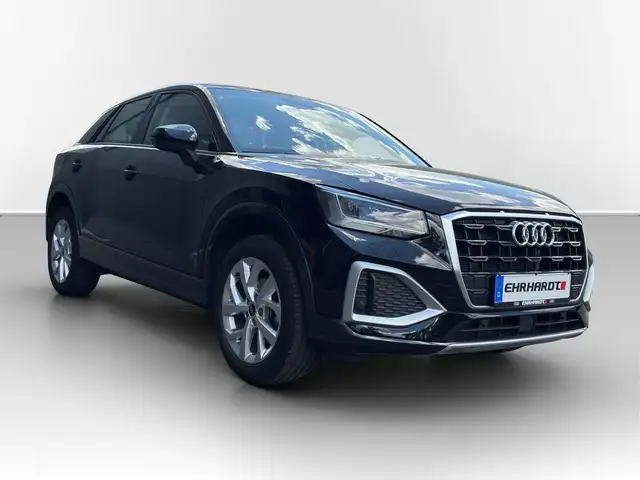 Audi Q2 view 3