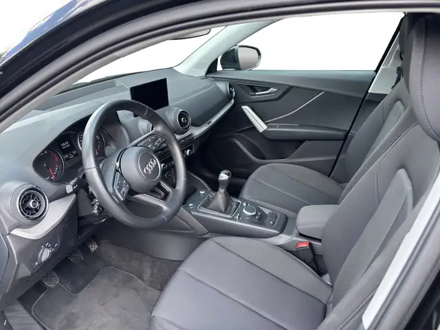 Audi Q2 view 14