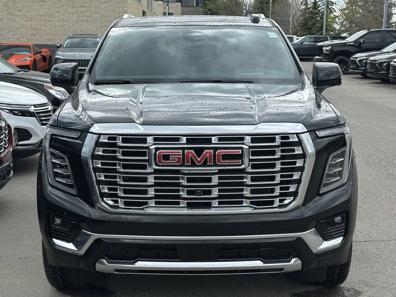 GMC Yukon снимка GMC Yukon