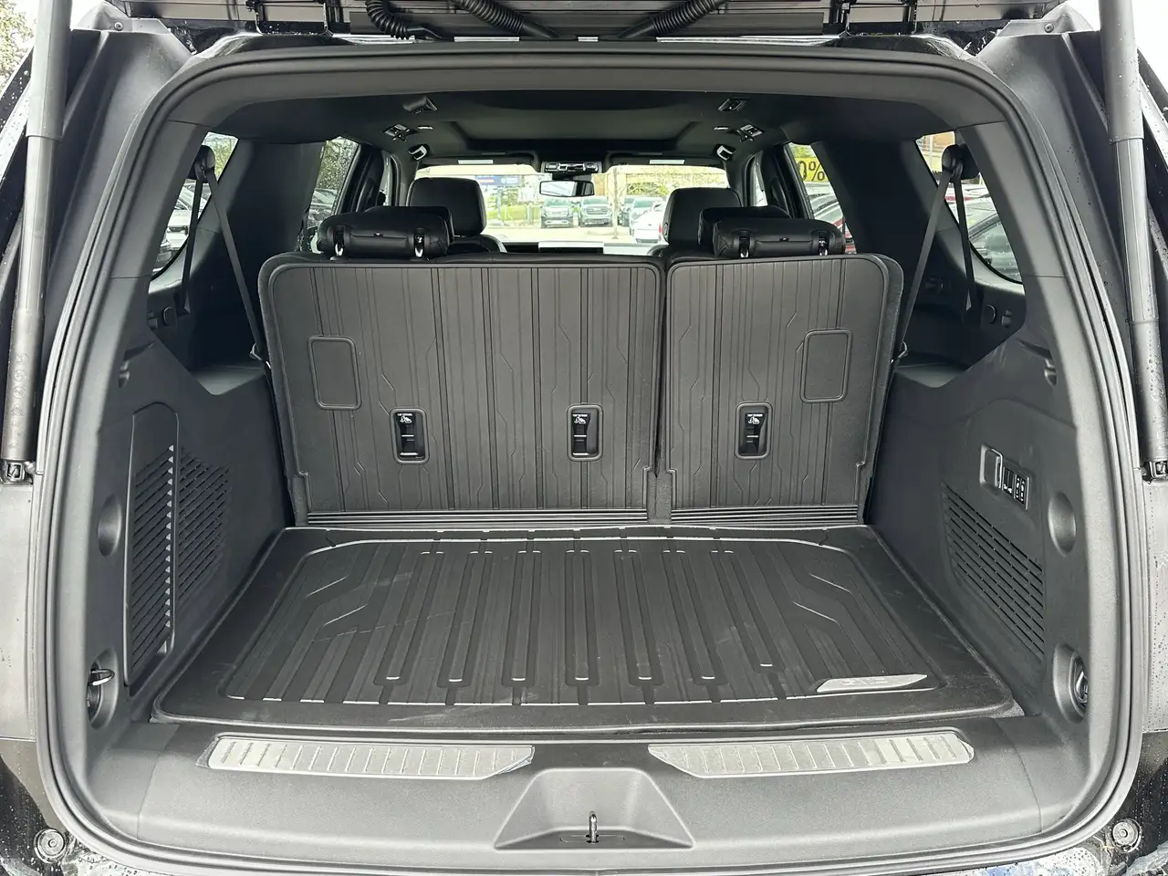 GMC Yukon снимка GMC Yukon