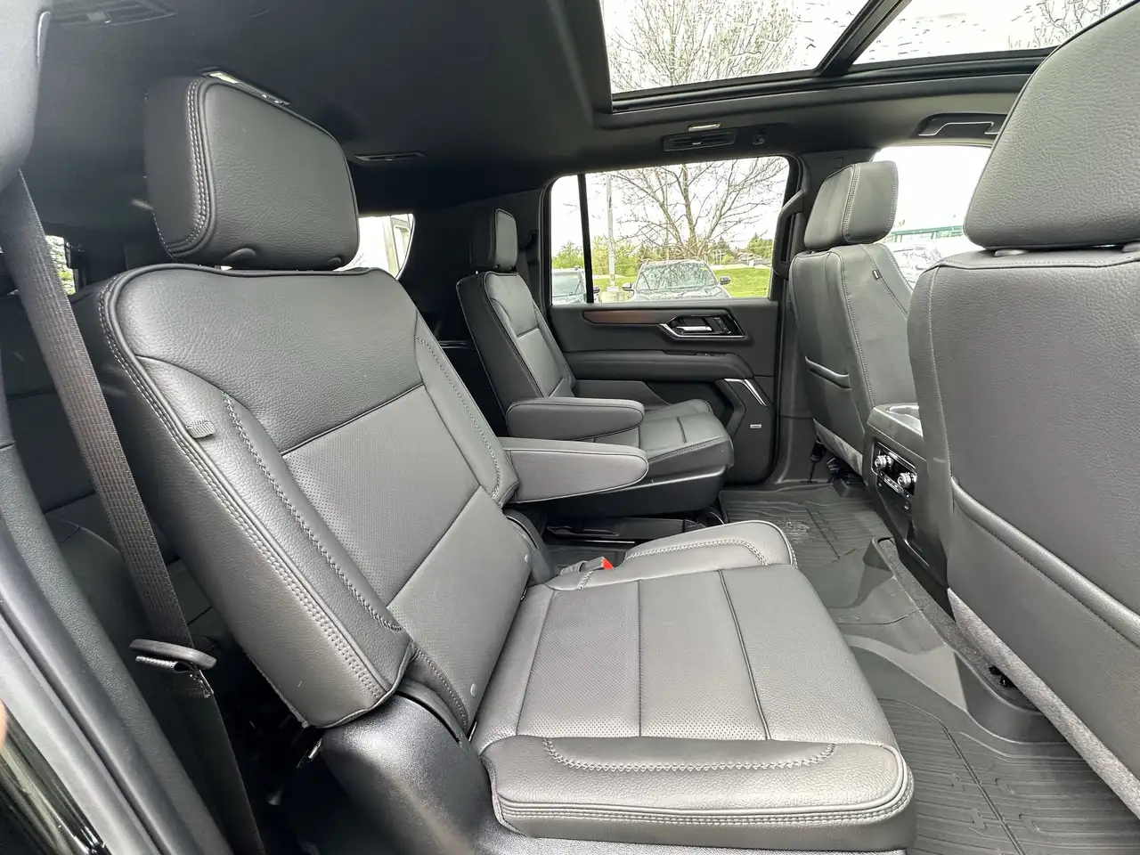 GMC Yukon снимка GMC Yukon