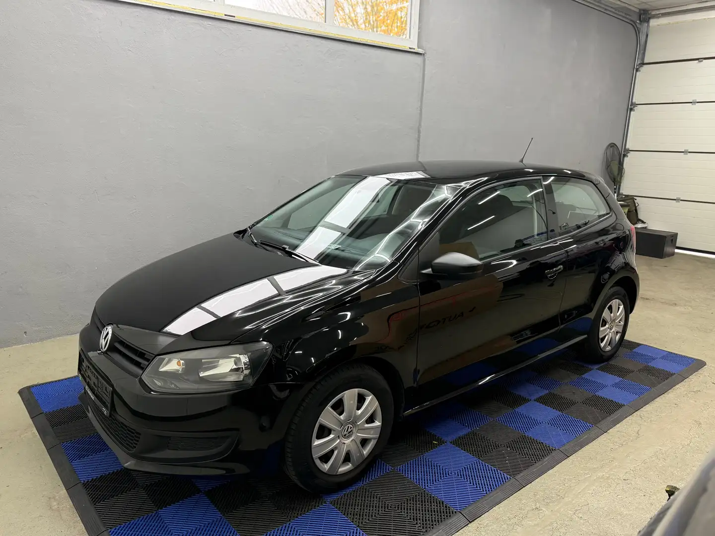 Volkswagen Polo Polo V  3-Türer 1.2 Trendline Schwarz - 2