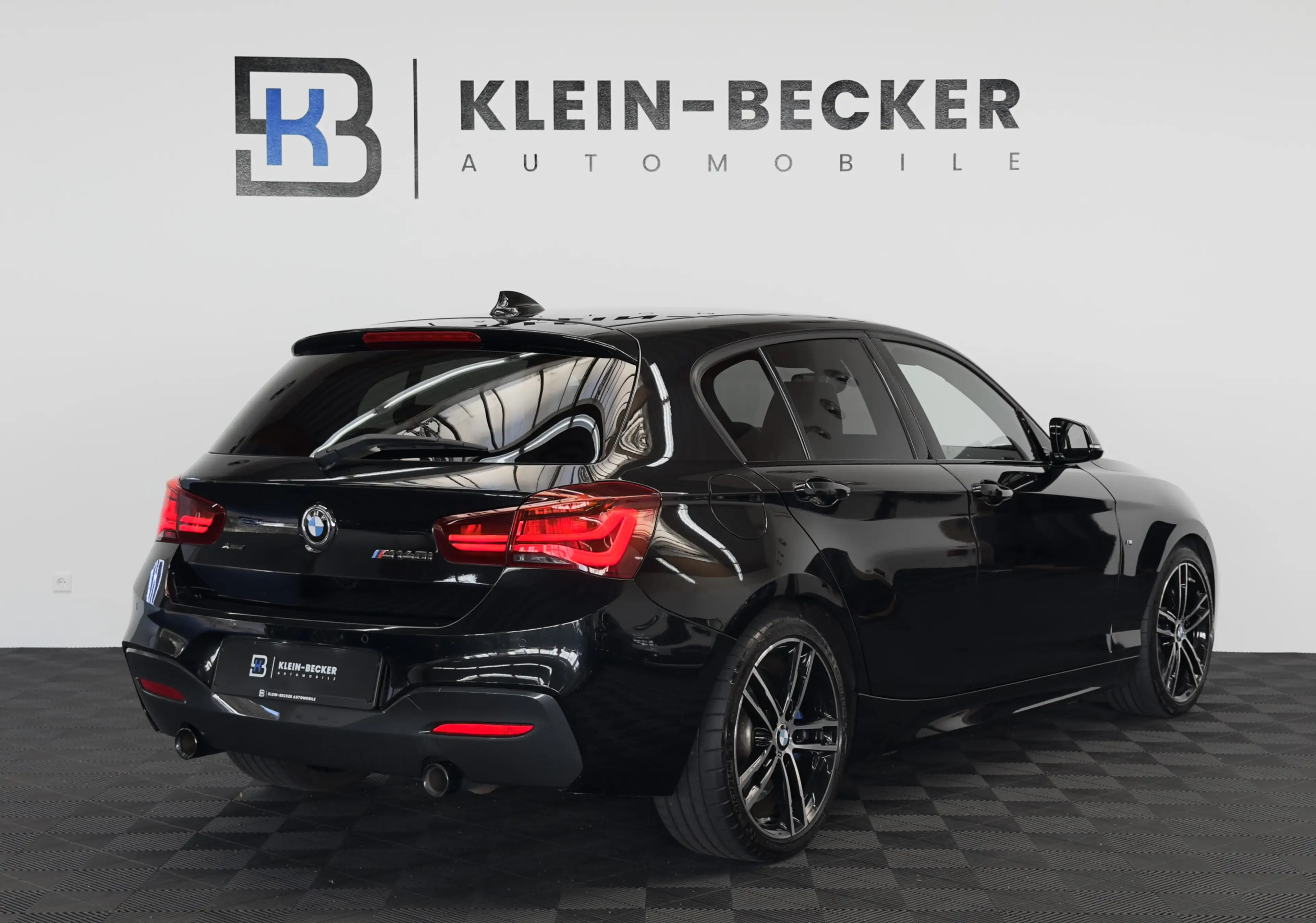 BMW 140 xDrive Special Edition *Leder*CarPlay*LED — photo 7