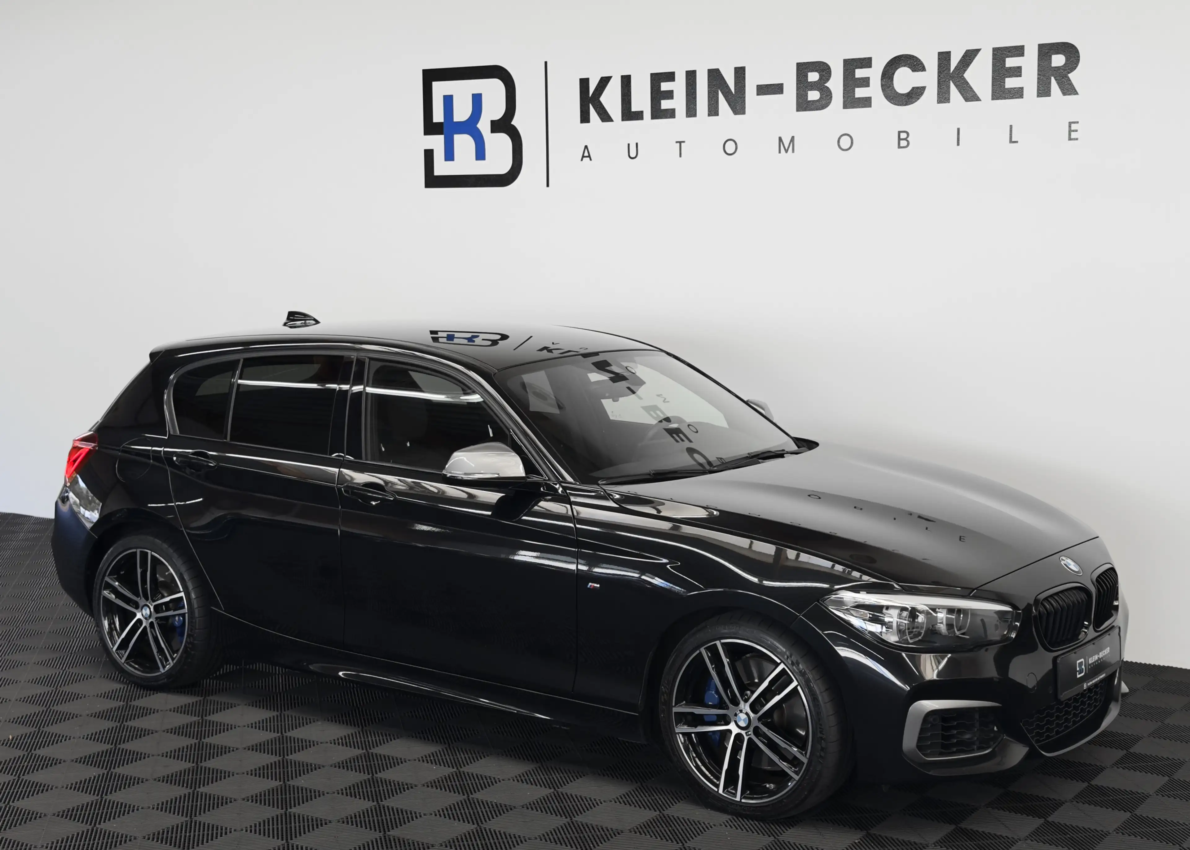 BMW 140 xDrive Special Edition *Leder*CarPlay*LED — photo 3