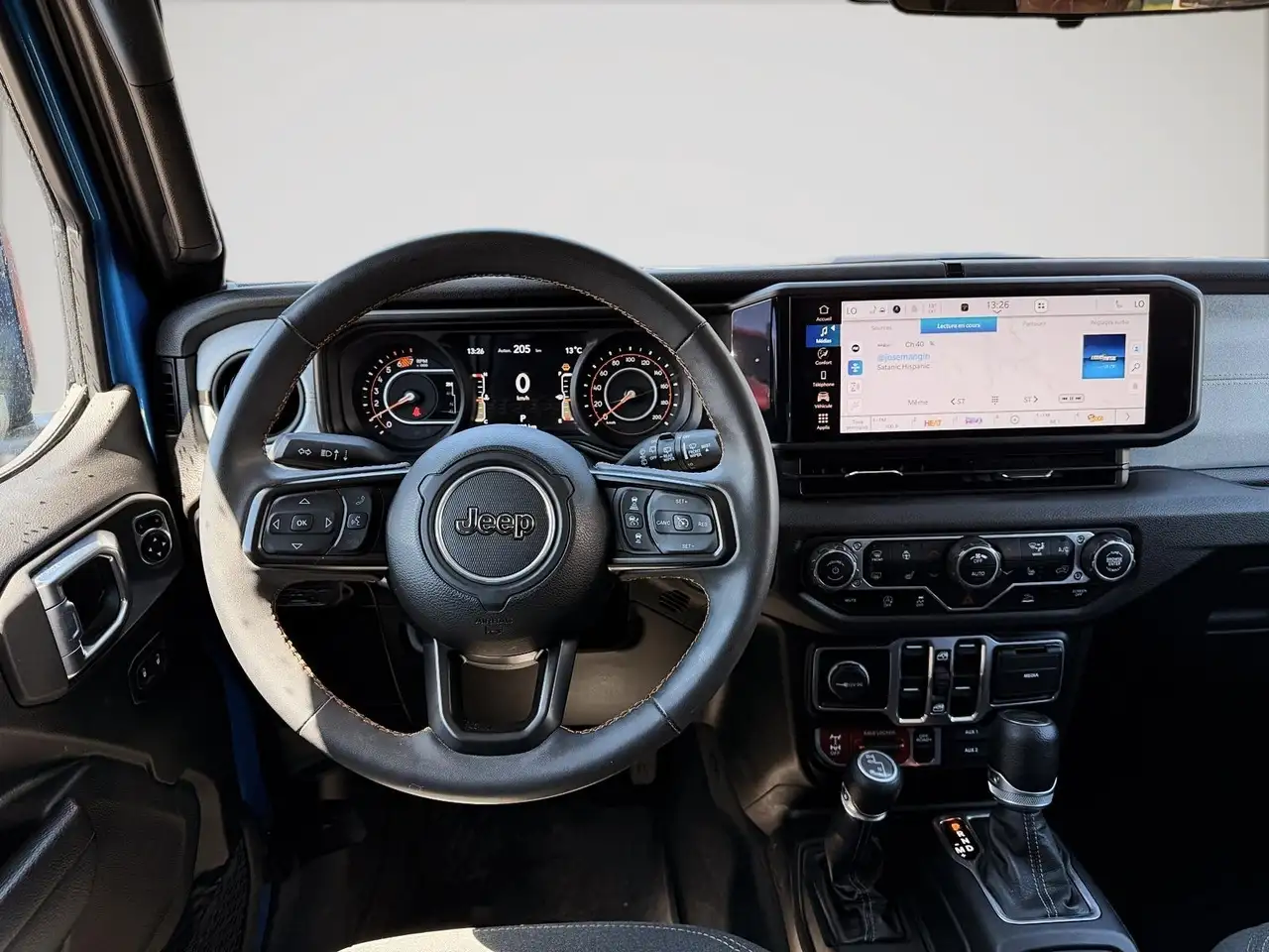 Jeep Wrangler снимка Jeep Wrangler