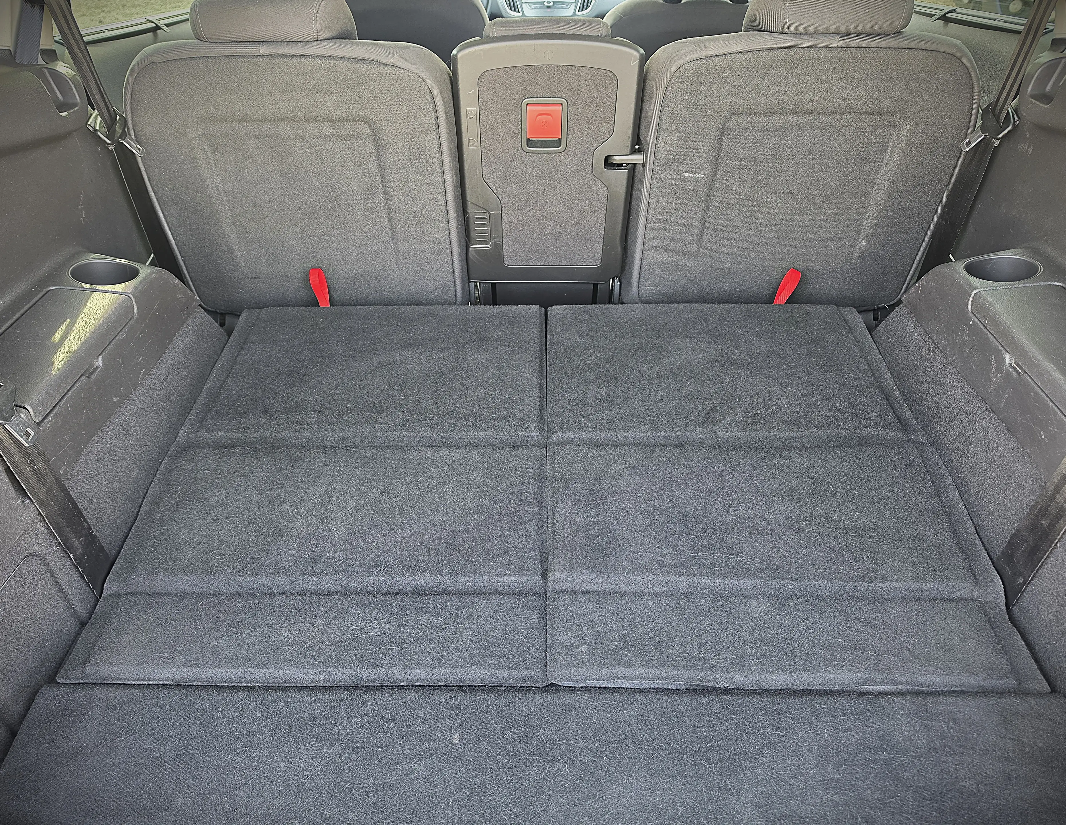 Ford Grand C-Max 7 PLACES - NEW DISTRIBUTION - PRET A IMMATRICULER — photo 11