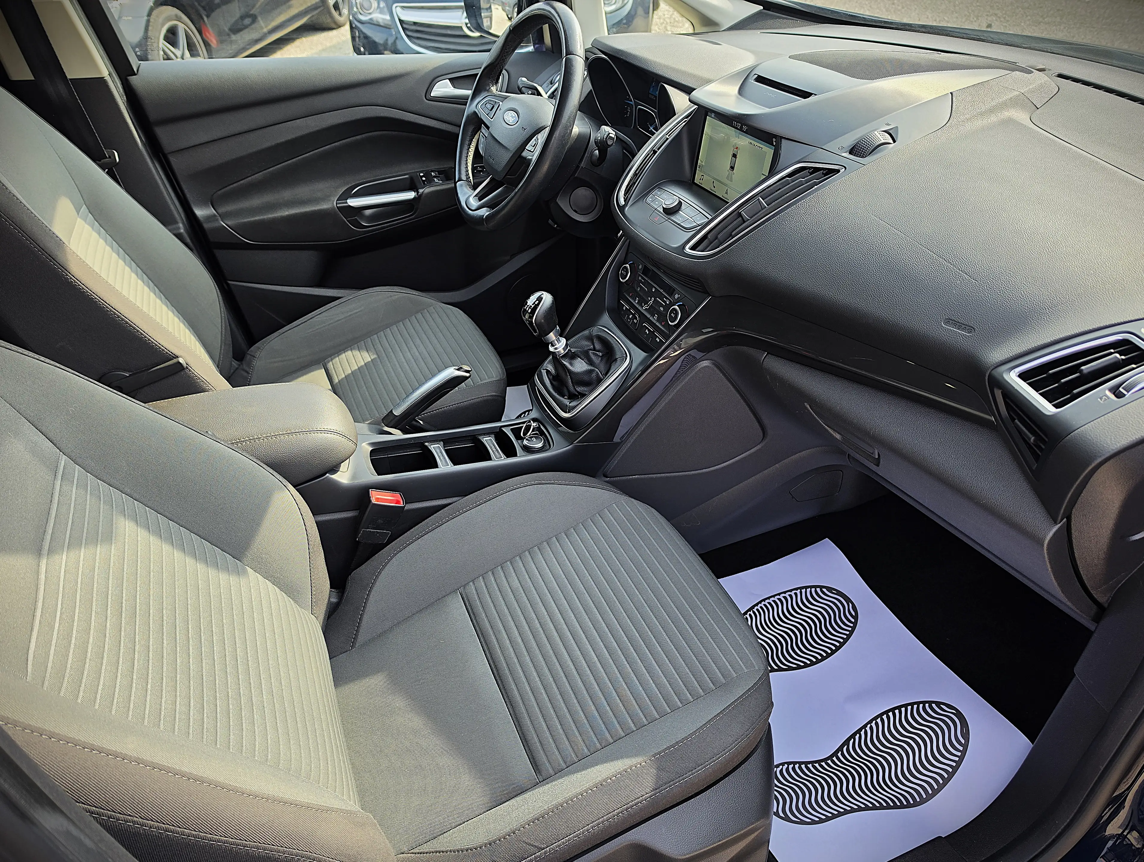 Ford Grand C-Max 7 PLACES - NEW DISTRIBUTION - PRET A IMMATRICULER — photo 8