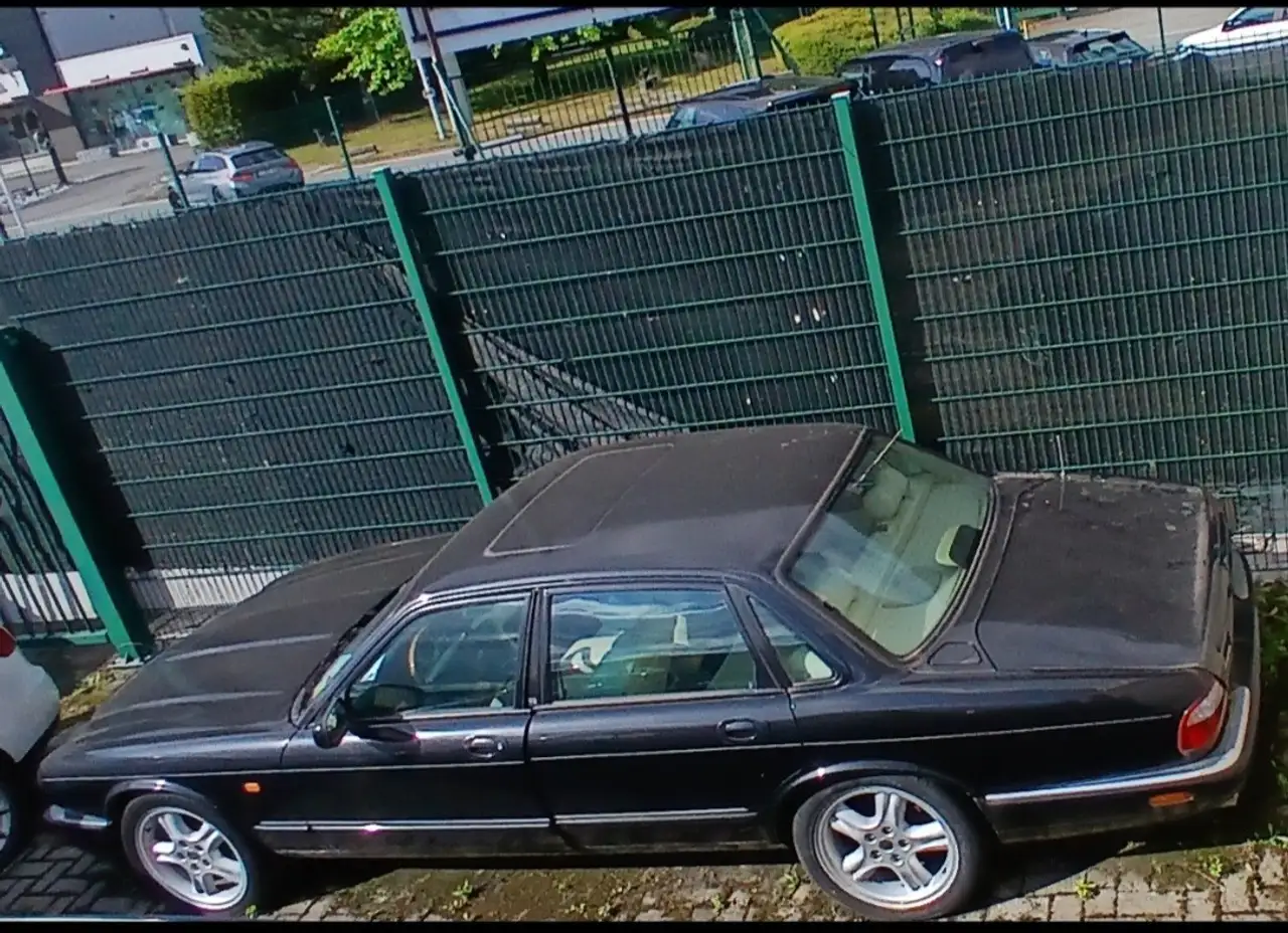 Jaguar XJR 4.0i V8 32v S/C COMPRESSEUR CUIR AIRCO GPS TO J AL, foto 2