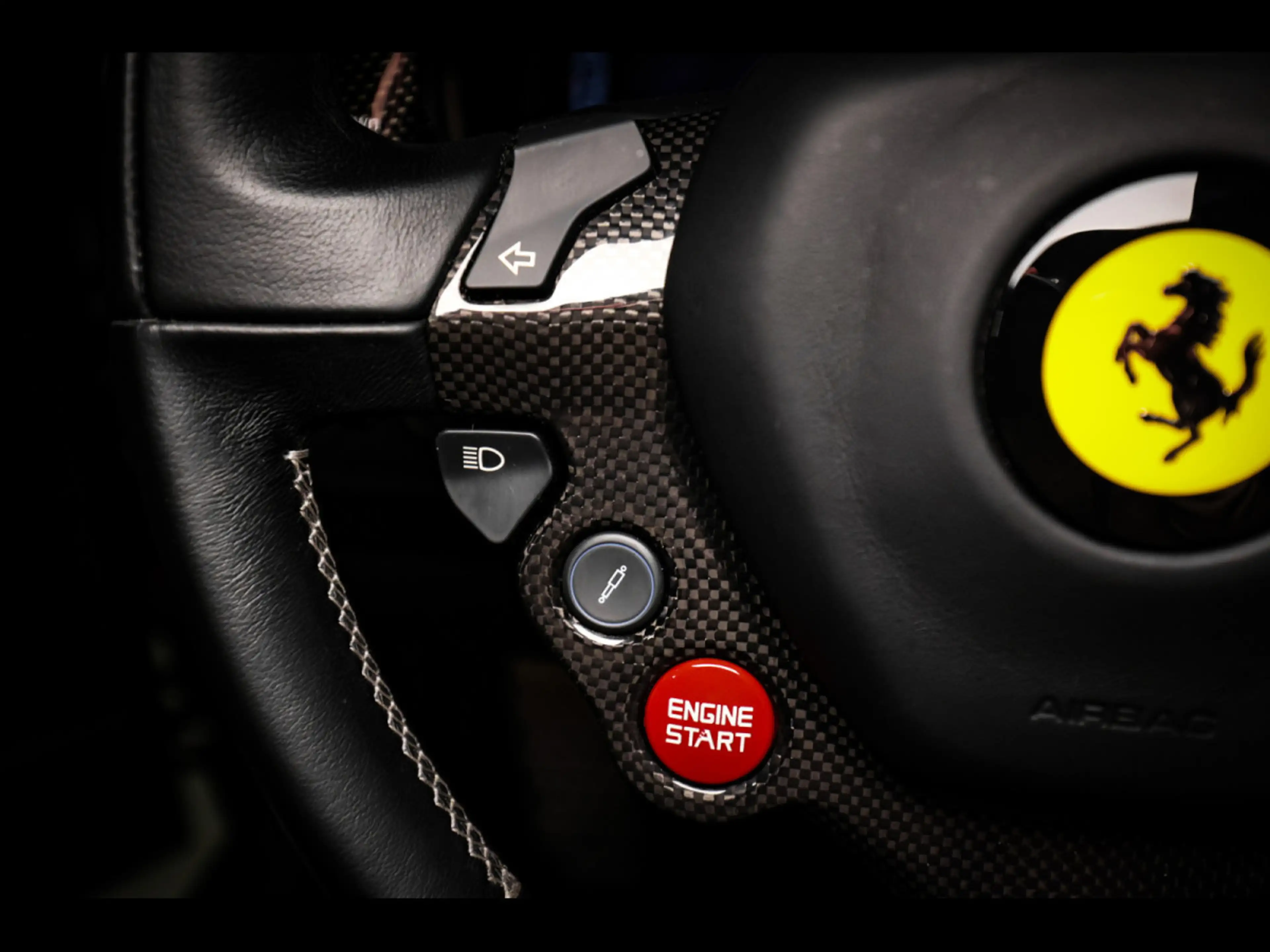 Ferrari FF 6.2 V12 4RM°NOVITEC°GRIGIO GRANITO°PANO°KAM — photo 12