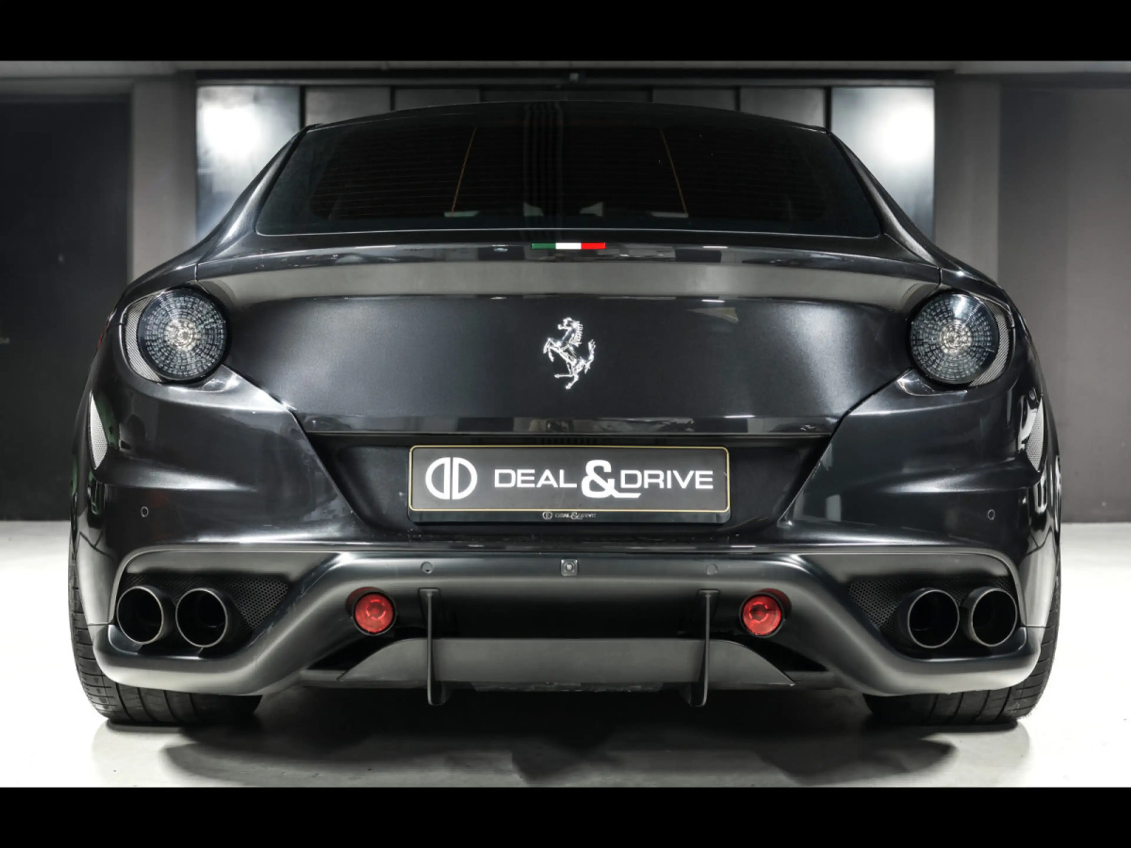 Ferrari FF 6.2 V12 4RM°NOVITEC°GRIGIO GRANITO°PANO°KAM — photo 4