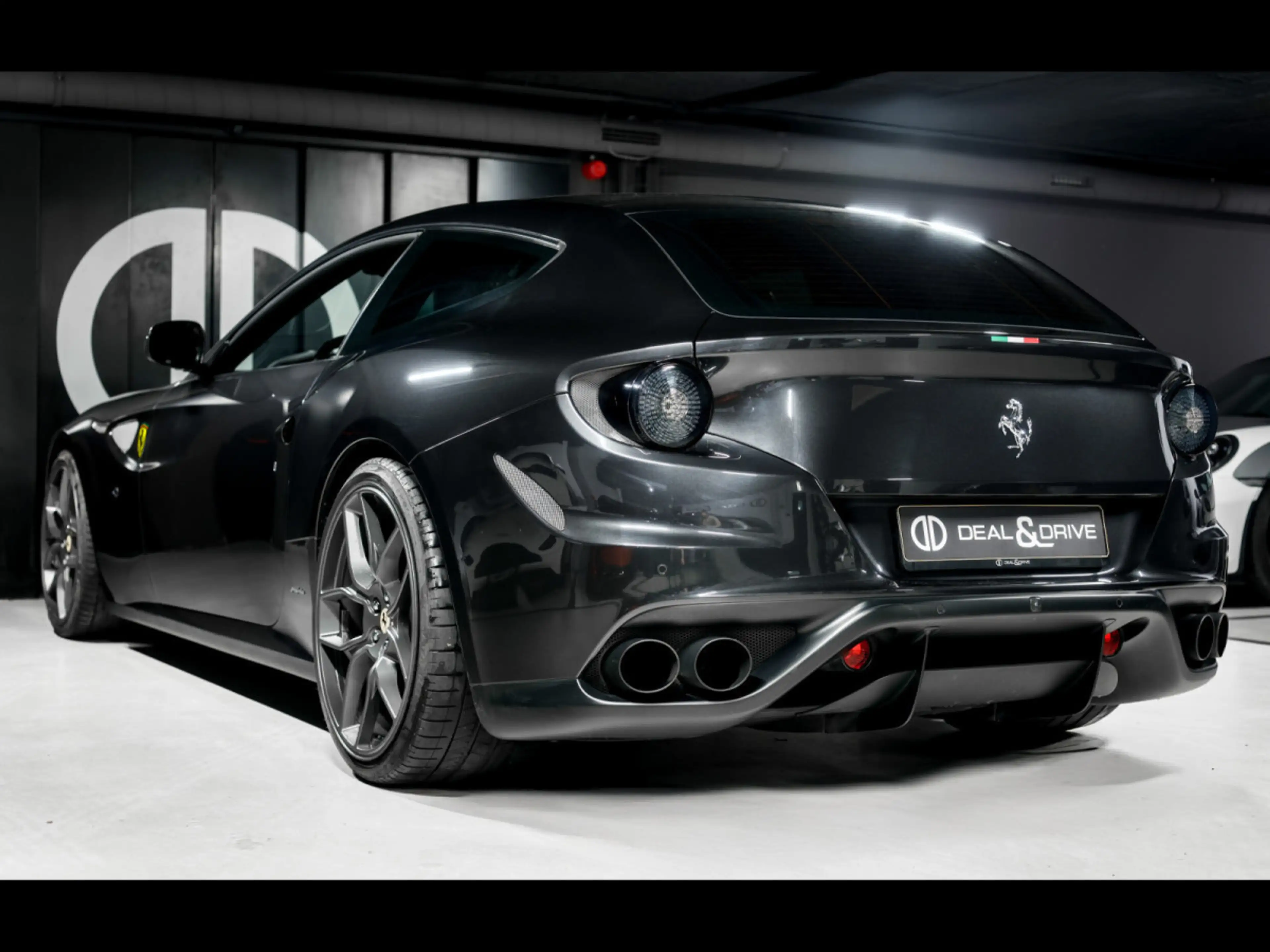 Ferrari FF 6.2 V12 4RM°NOVITEC°GRIGIO GRANITO°PANO°KAM — photo 3