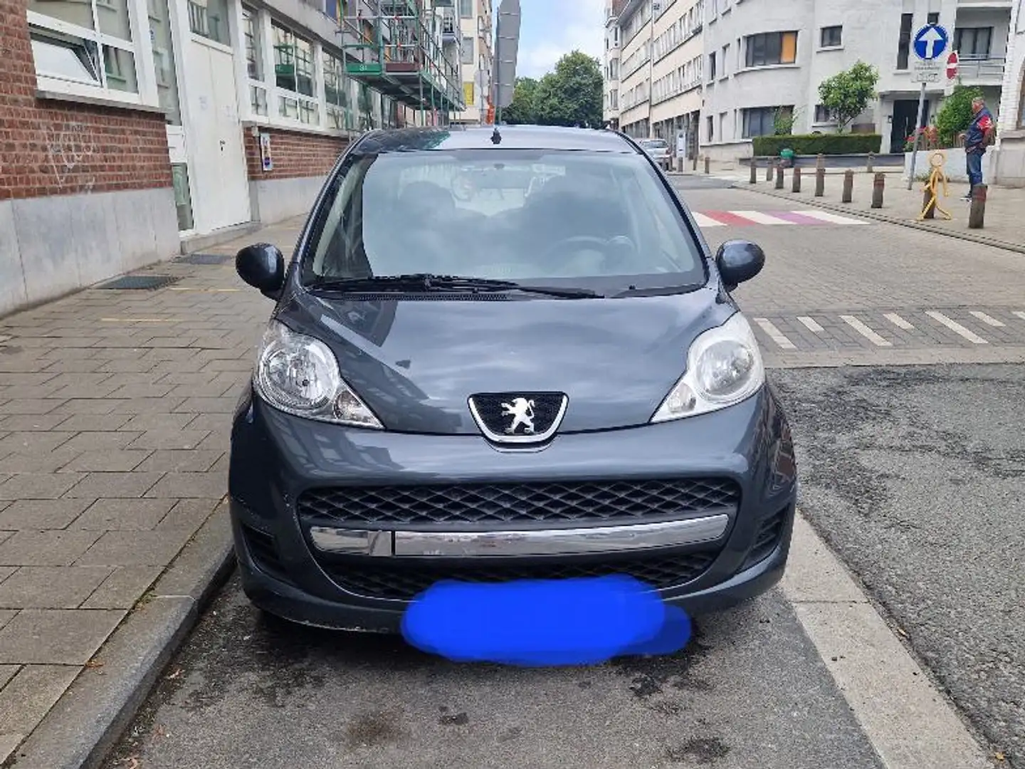 Peugeot 107 107 1.0i Urban Move Gris - 1