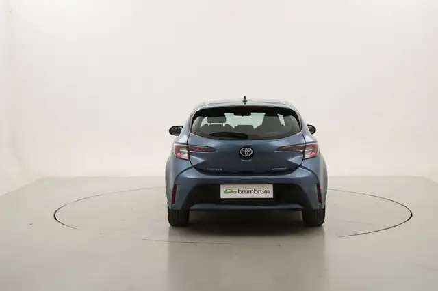 Toyota Corolla view 4