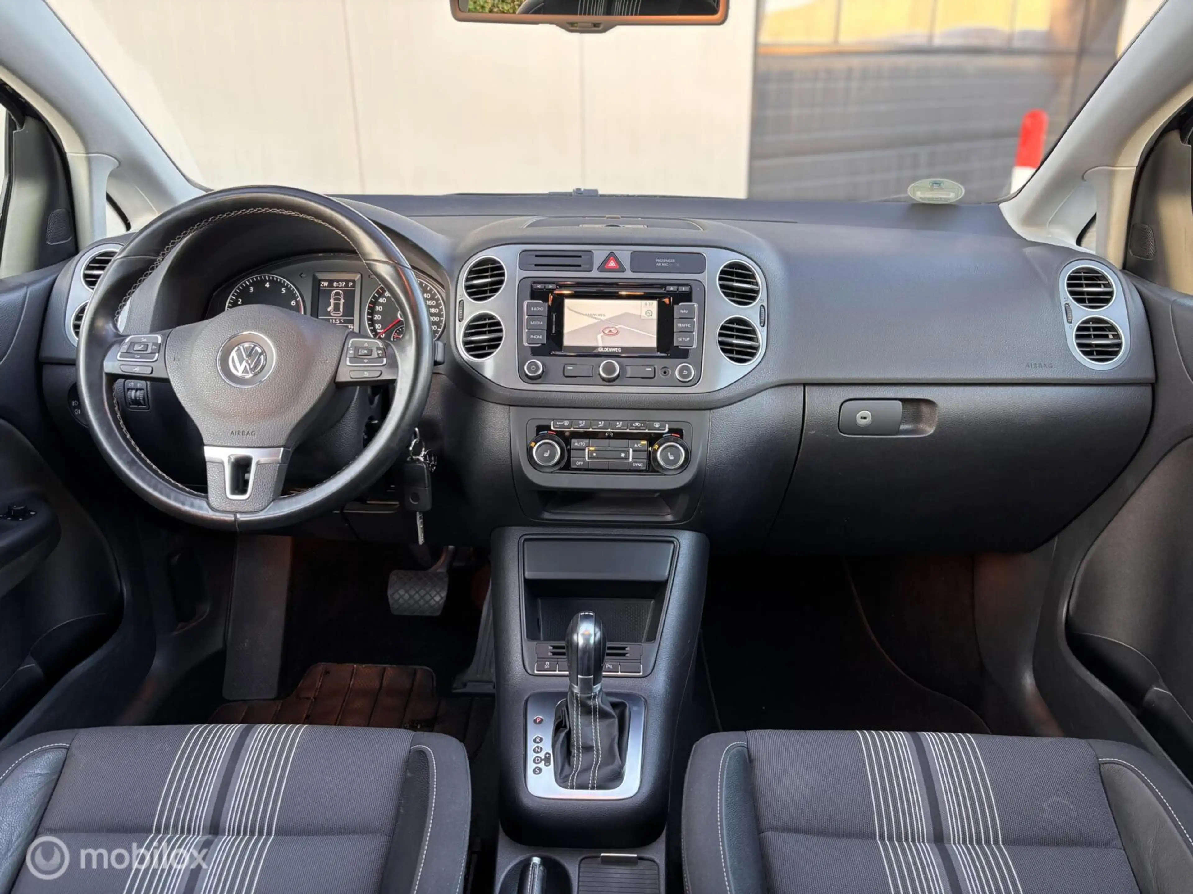 Volkswagen Golf Plus 1.4 TSI AUTOMAAT Trekhaak Navi pano dak — photo 8