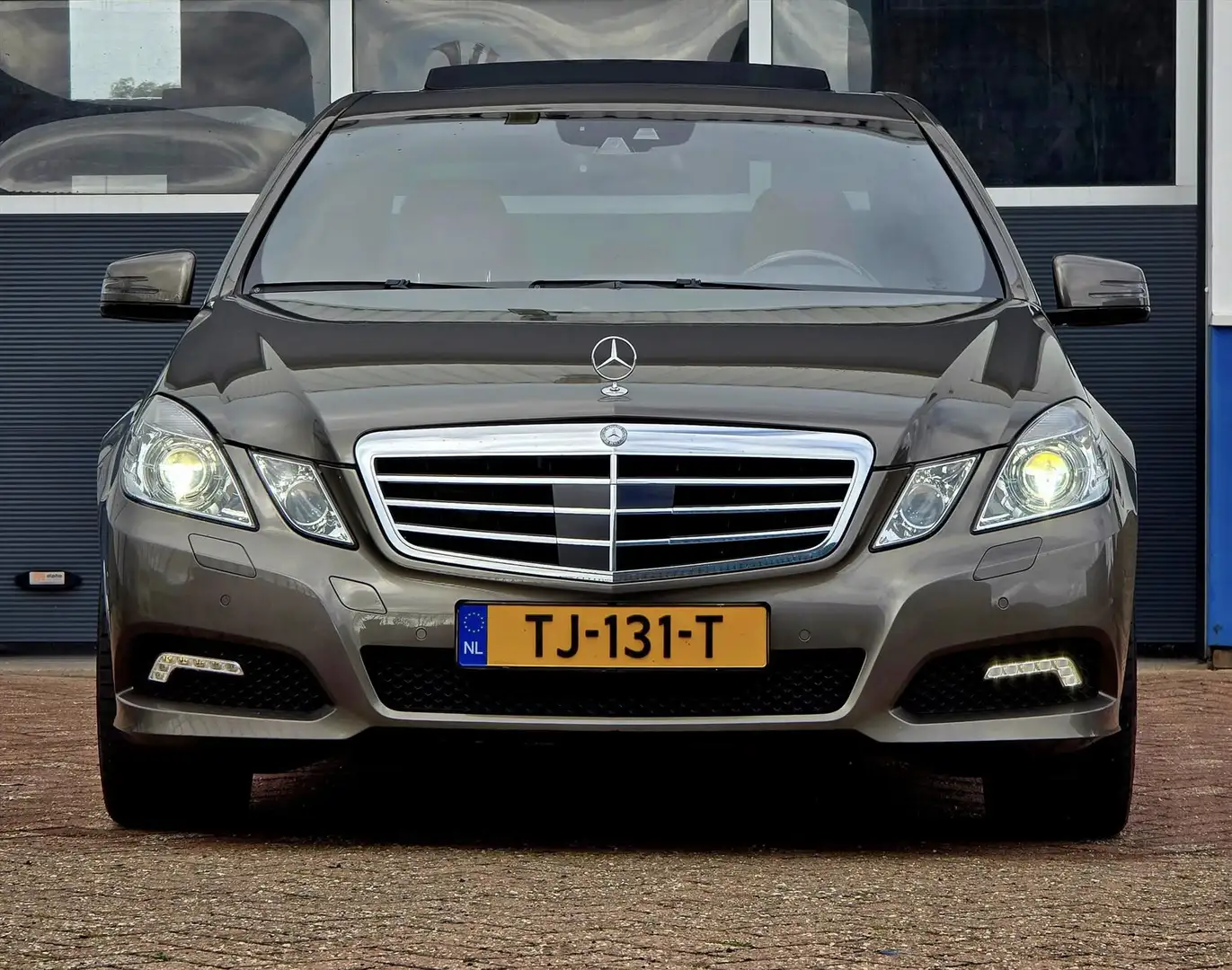 Mercedes-Benz E 300 3.0 CDI E300 SEDAN AUT Gris - 1