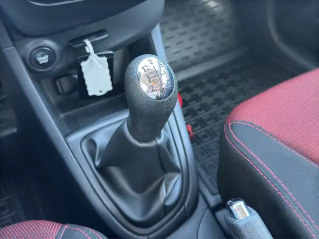 Renault Clio view 13