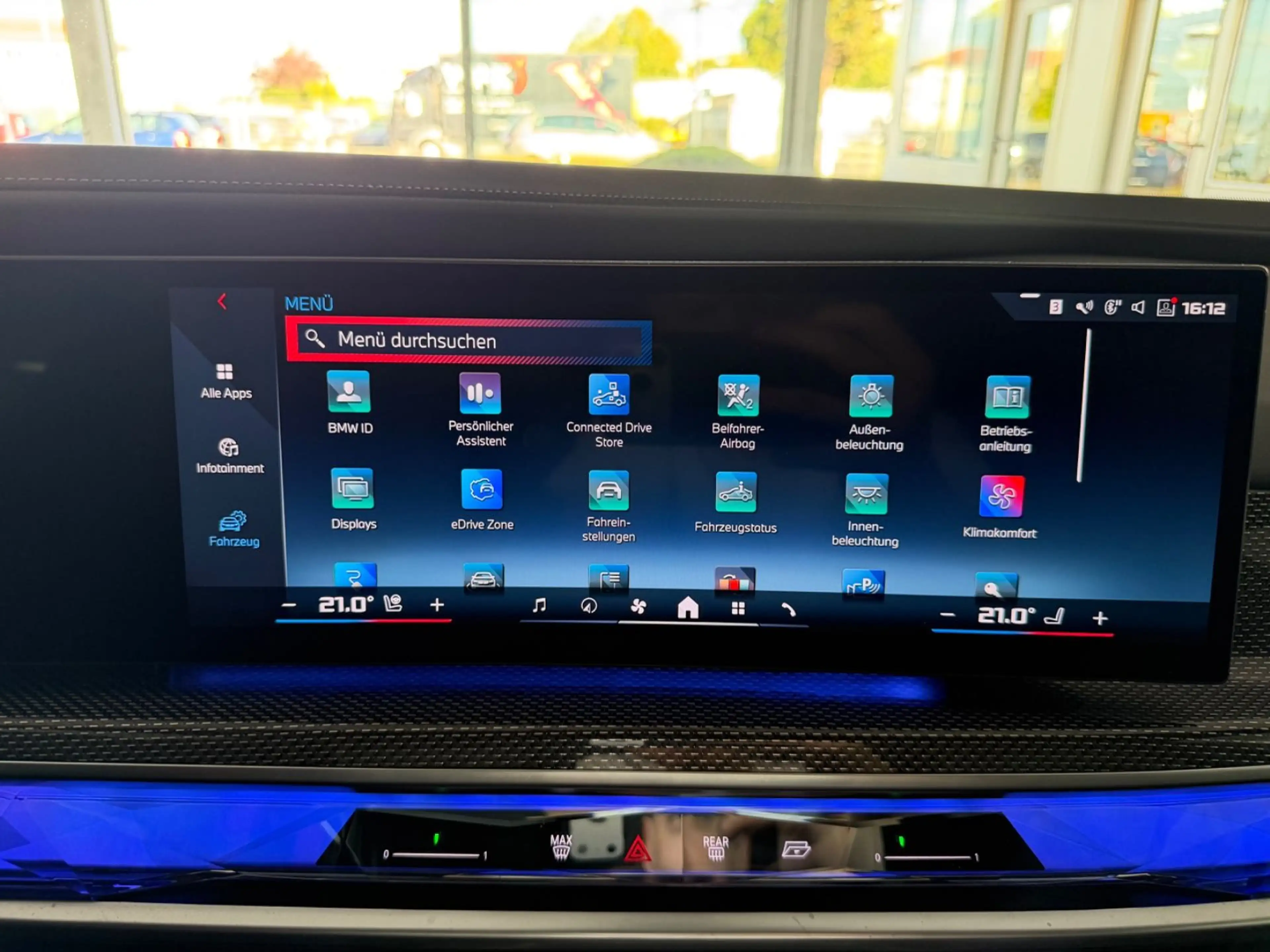 BMW 760 e xDrive / 1.Hand / NAVI / S-Heft — photo 18