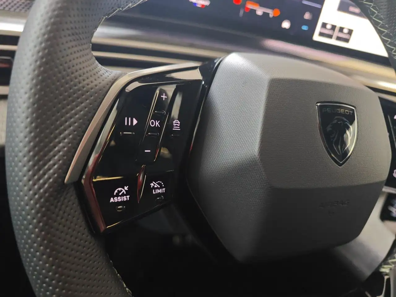 Peugeot 3008 Hybrid 145 GT DriveAssist+360+Navi+ACC+virtCP+19Z+ 17