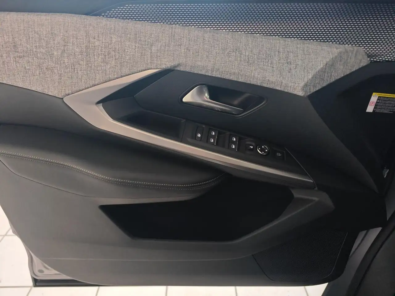 Peugeot 3008 Hybrid 145 GT DriveAssist+360+Navi+ACC+virtCP+19Z+ 22